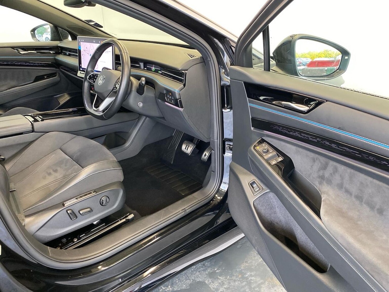 Used Volkswagen ID.7 2024 for sale - 76699503: Photo 21