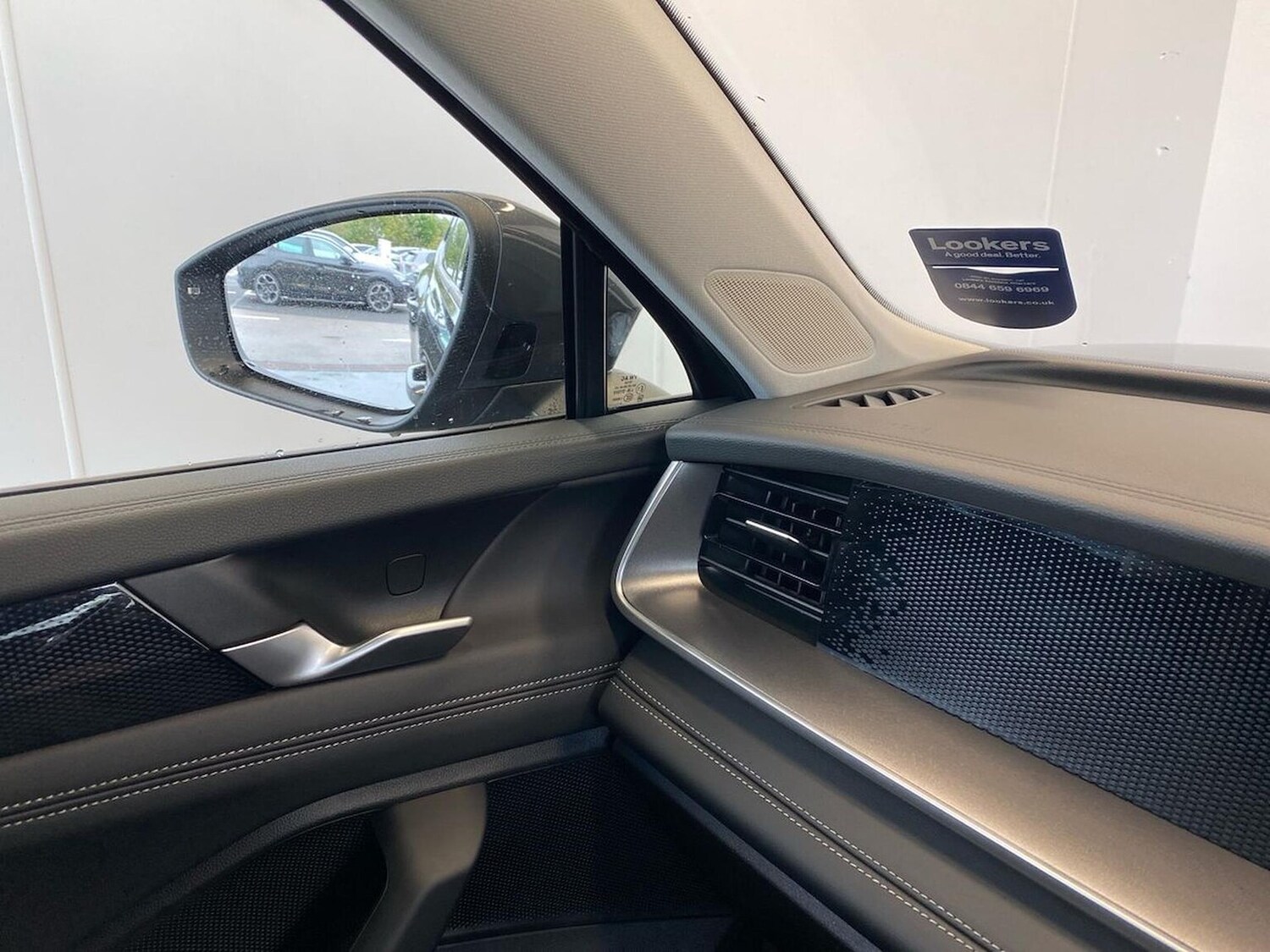 Used Volkswagen Touran 2025 for sale - 76316688: Photo 31