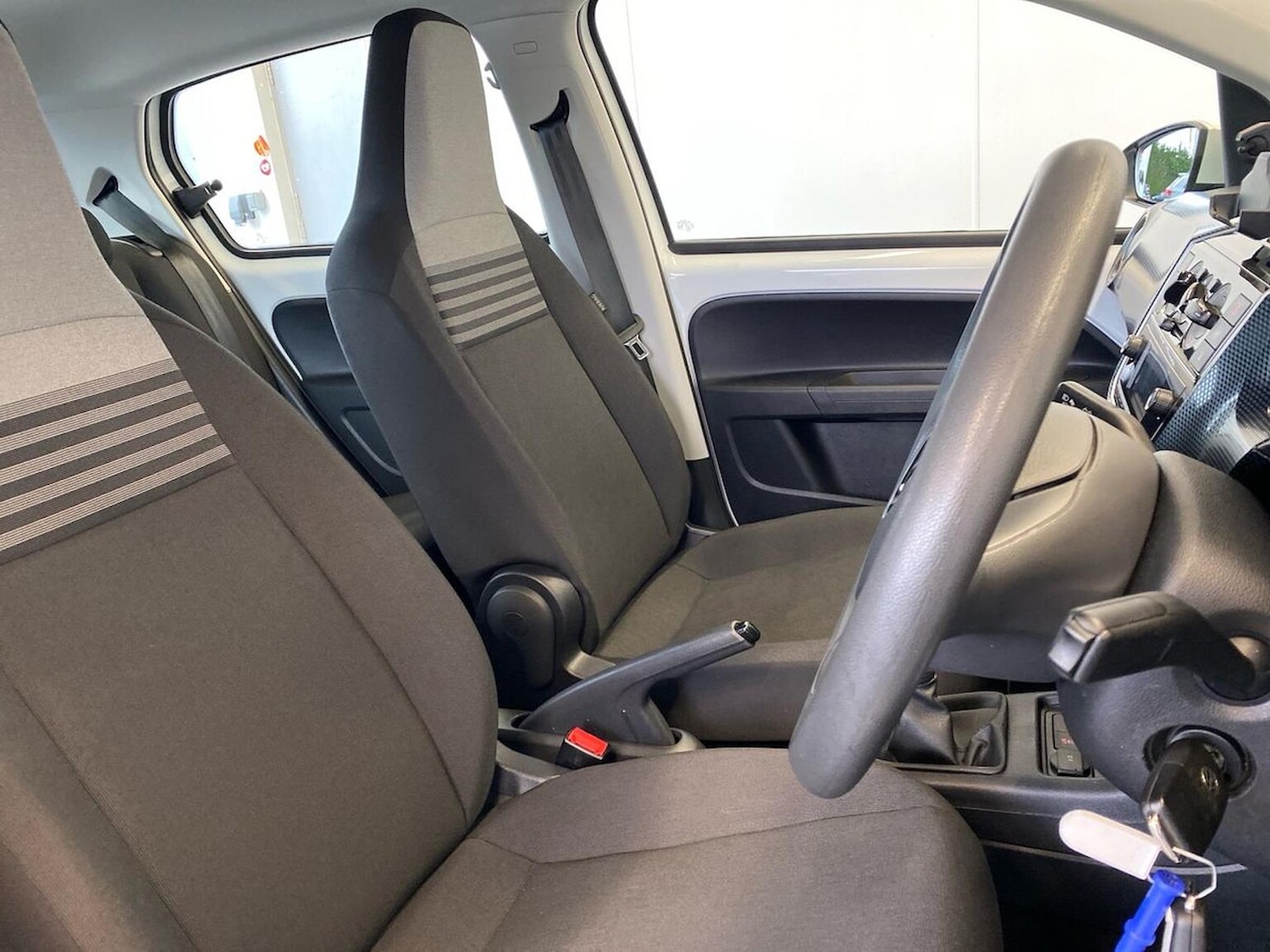 Used Volkswagen up! 2021 for sale - 78131795: Photo 32