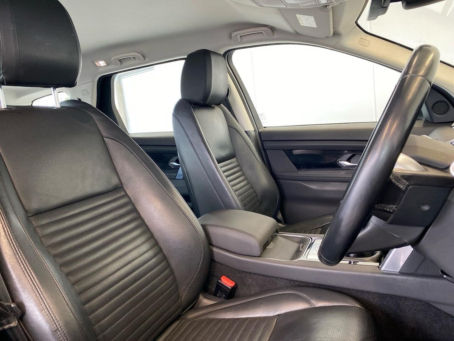 Used Land Rover Discovery Sport 2019 for sale - 78195301: Photo 32