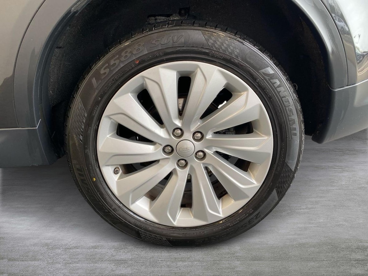 Used Land Rover Discovery Sport 2019 for sale - 78195301: Photo 6