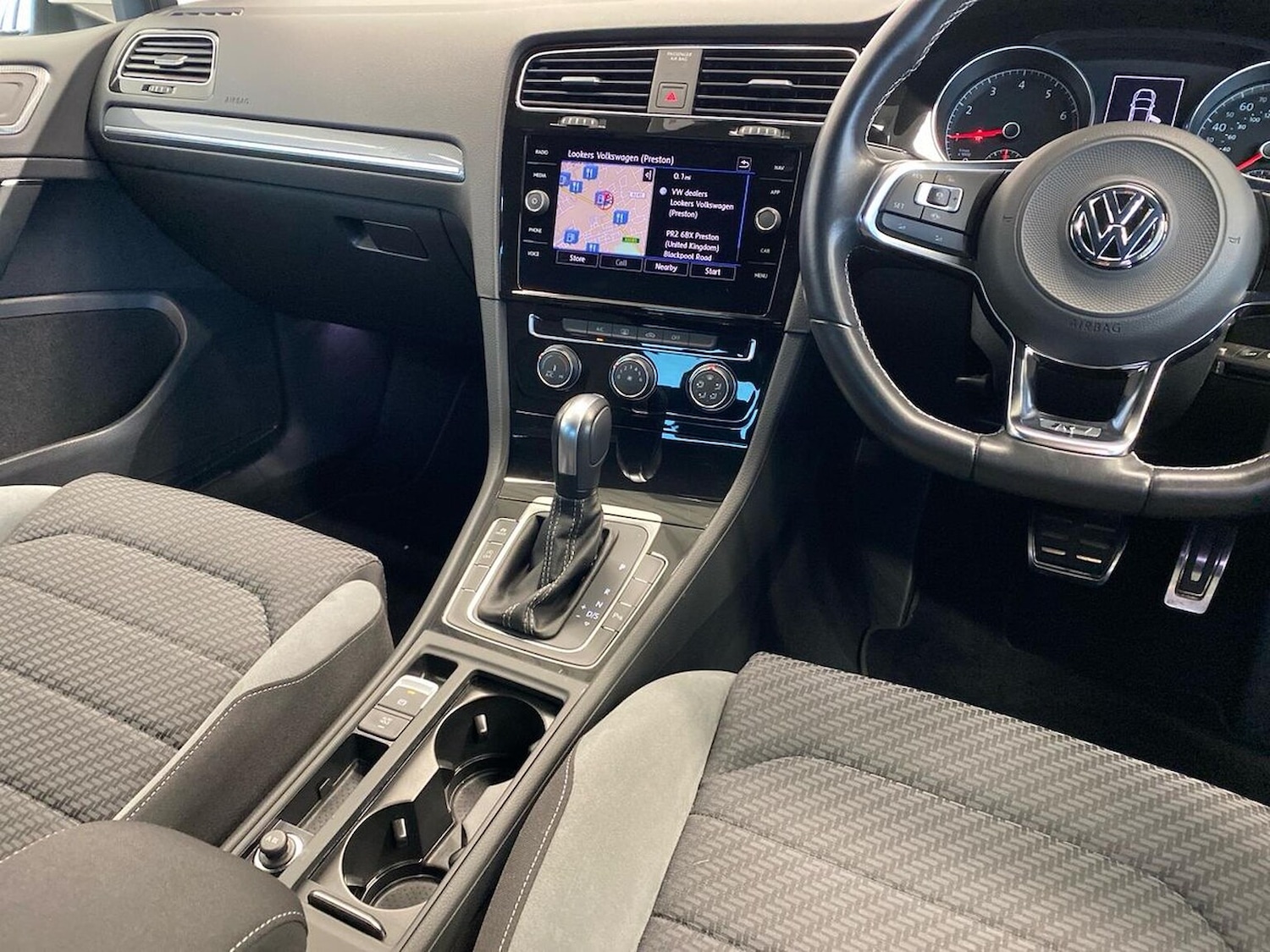 Used Volkswagen Golf 2019 for sale - 76455328: Photo 13