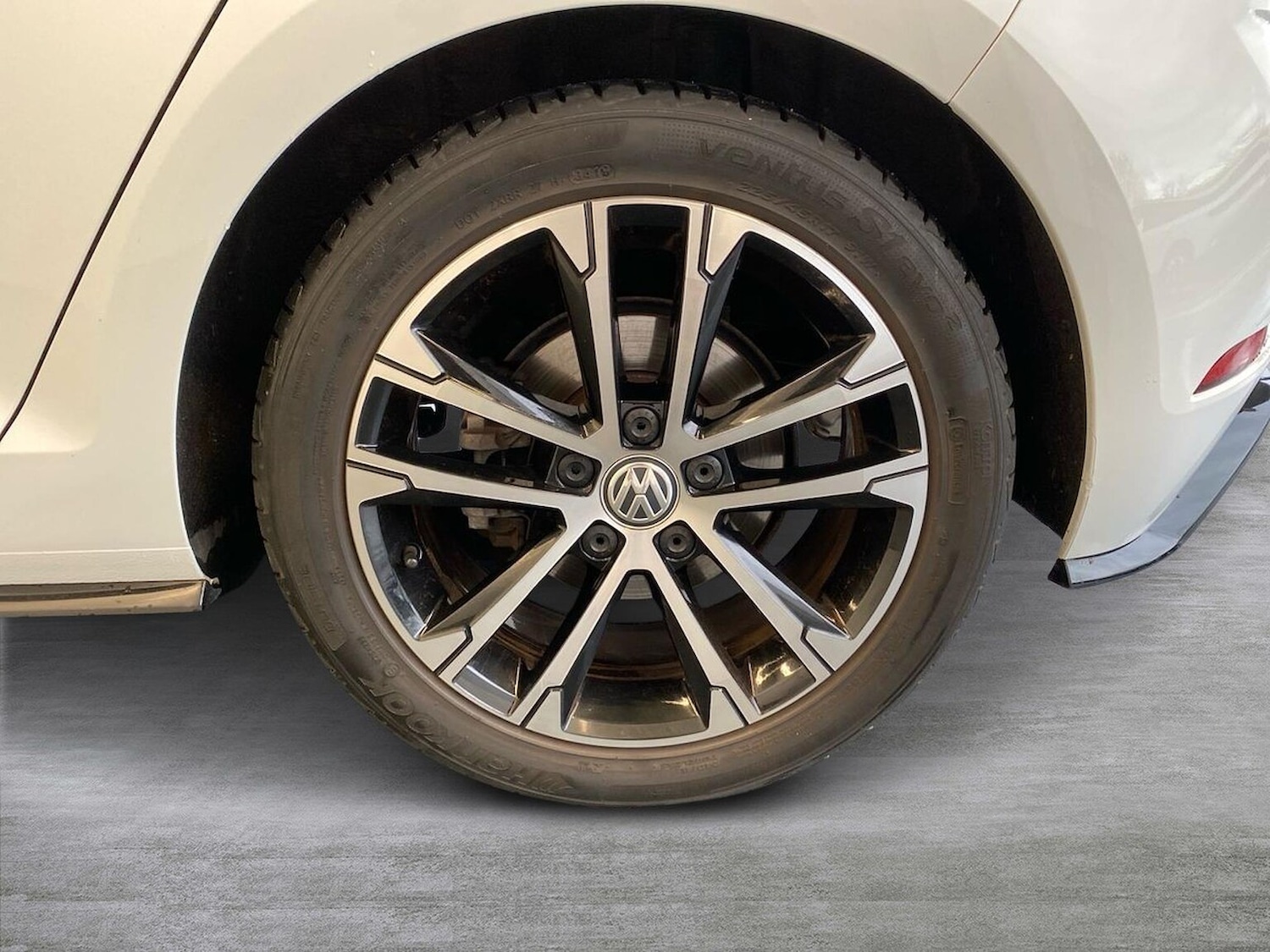 Used Volkswagen Golf 2019 for sale - 76455328: Photo 6