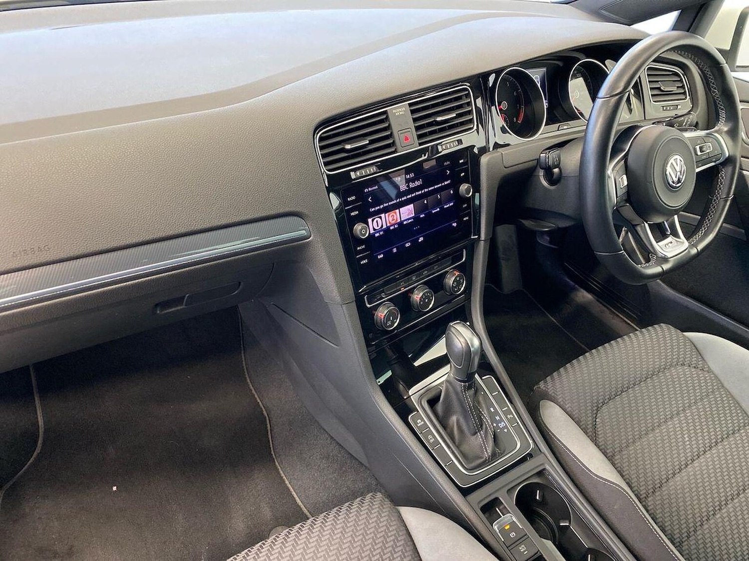 Used Volkswagen Golf 2019 for sale - 76455328: Photo 7