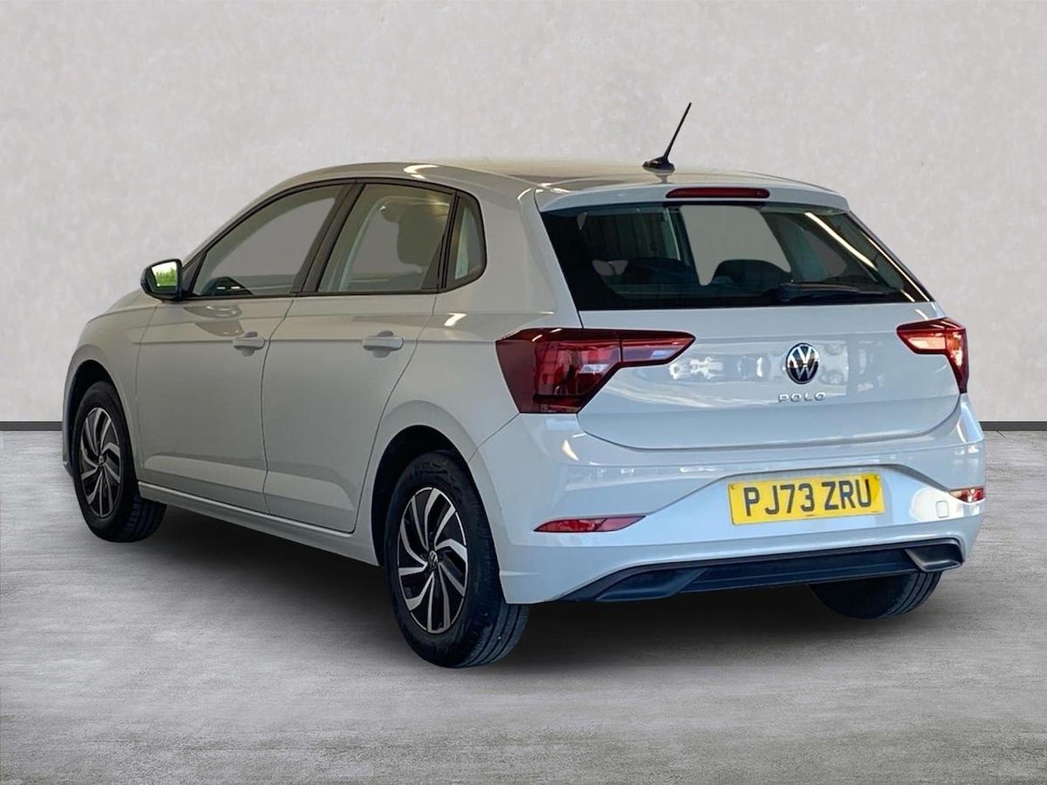 Used Volkswagen Polo 2023 for sale - 78195260: Photo 2