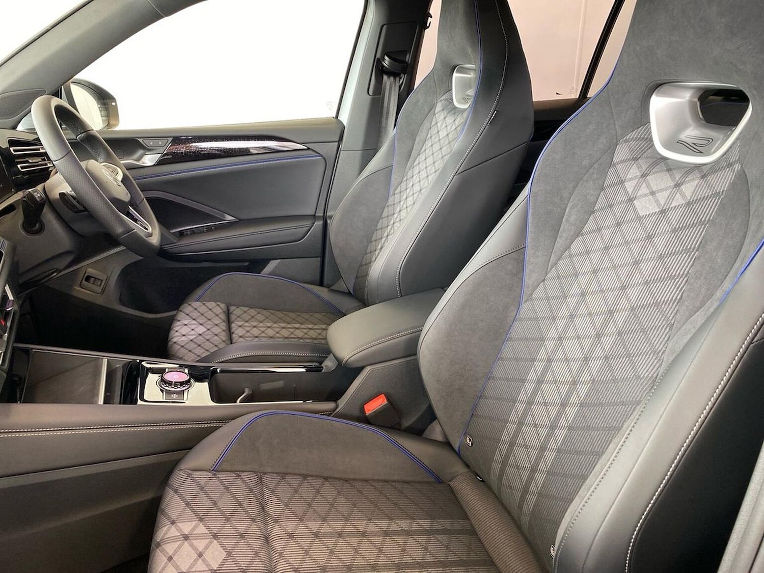 Used Volkswagen Tiguan 2025 for sale - 76725901: Photo 39