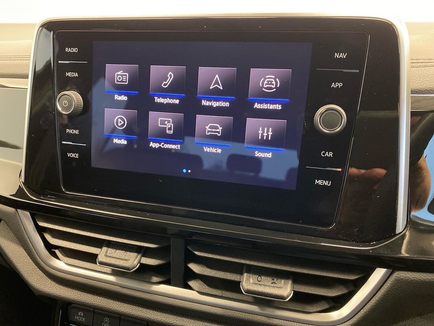 Used Volkswagen T-Roc 2025 for sale - 76725903: Photo 11