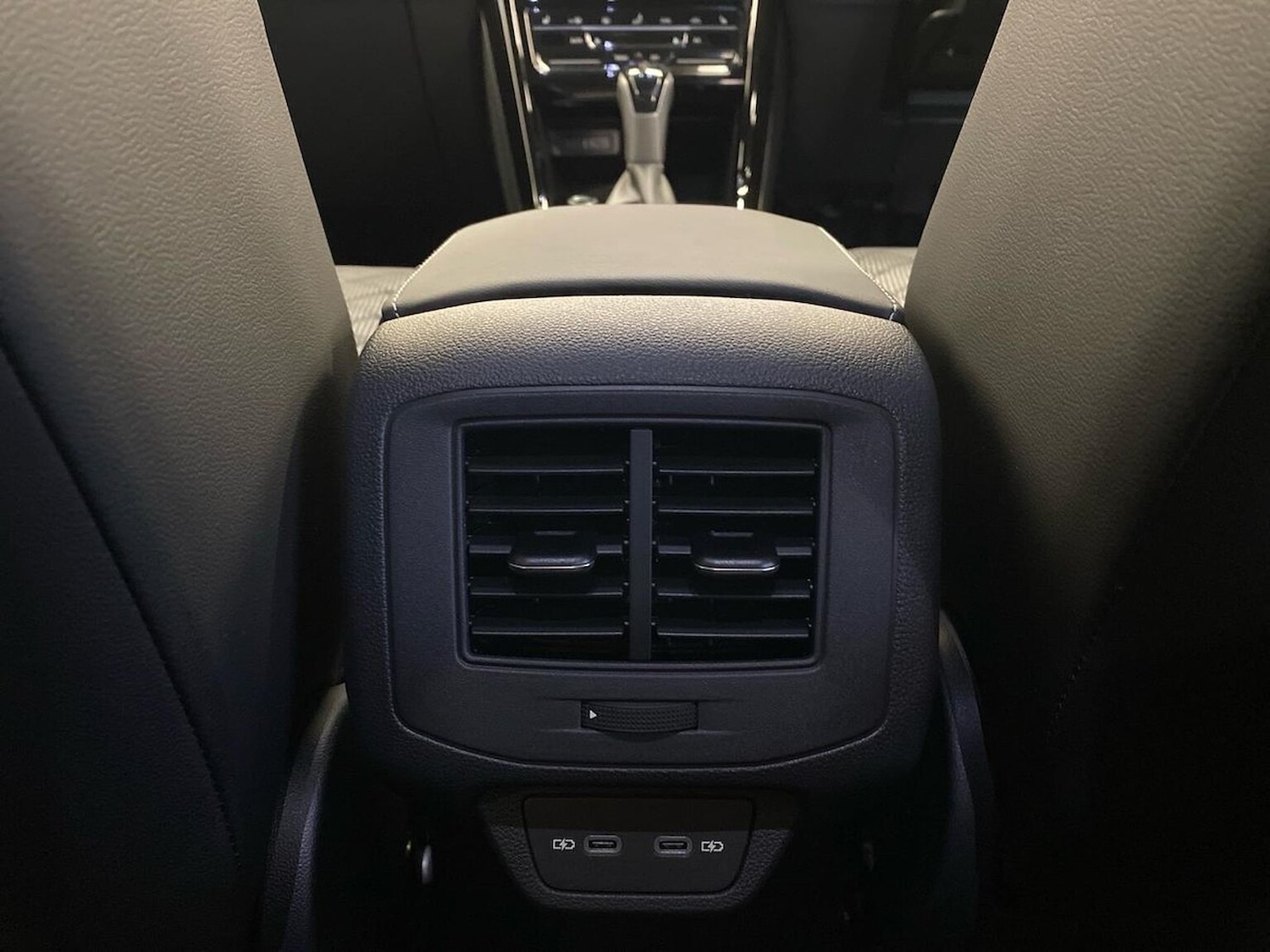 Used Volkswagen T-Roc 2025 for sale - 76725903: Photo 26