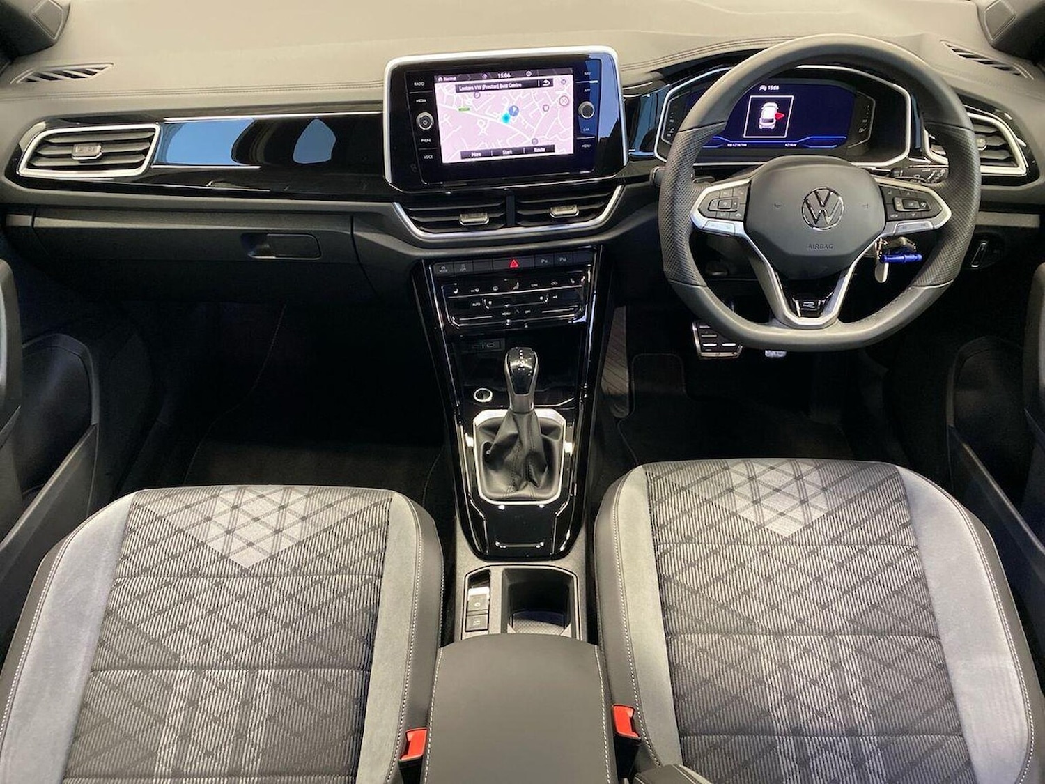 Used Volkswagen T-Roc 2025 for sale - 76725903: Photo 8