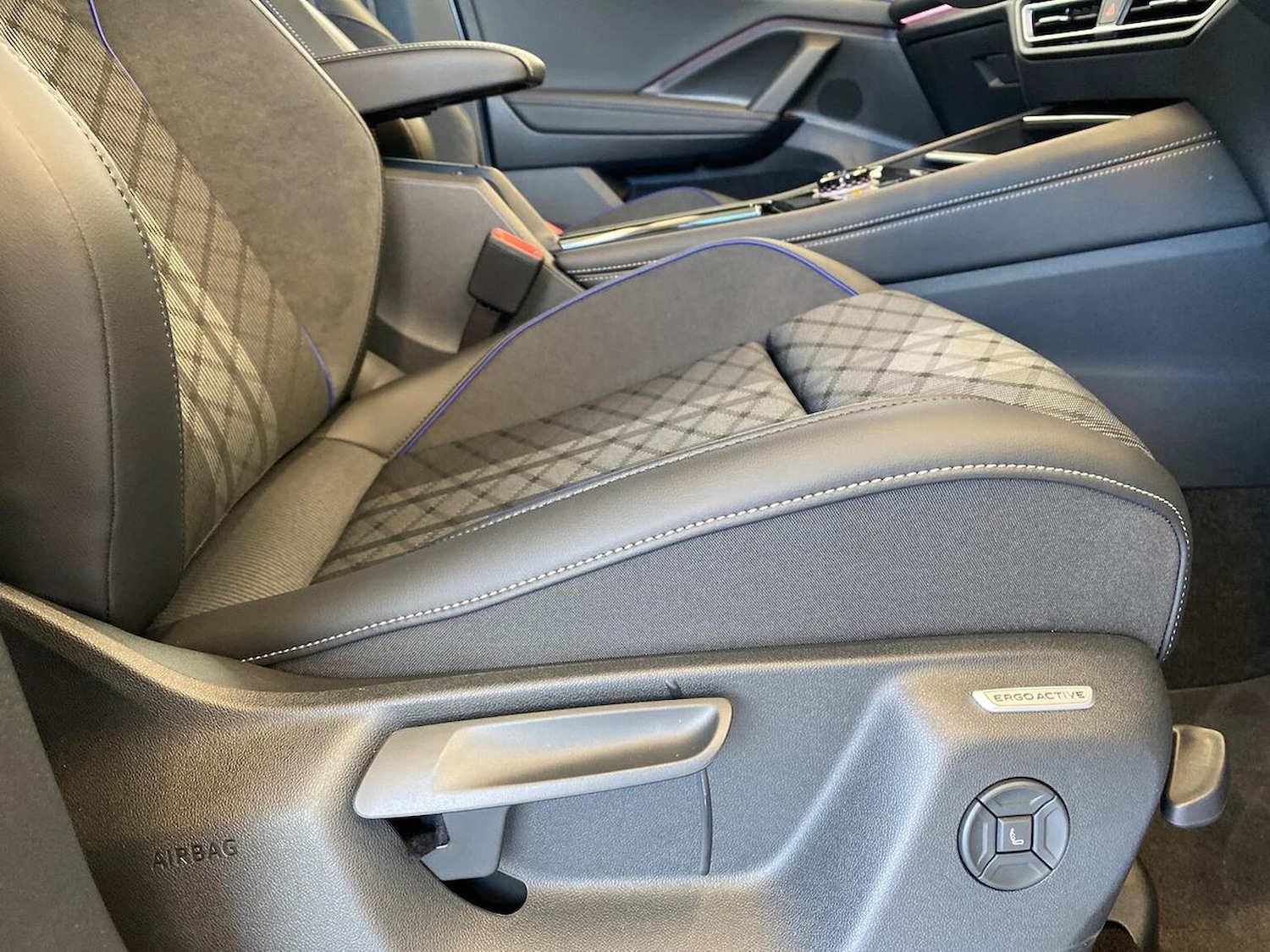 Used Volkswagen Tiguan 2025 for sale - 76725905: Photo 29