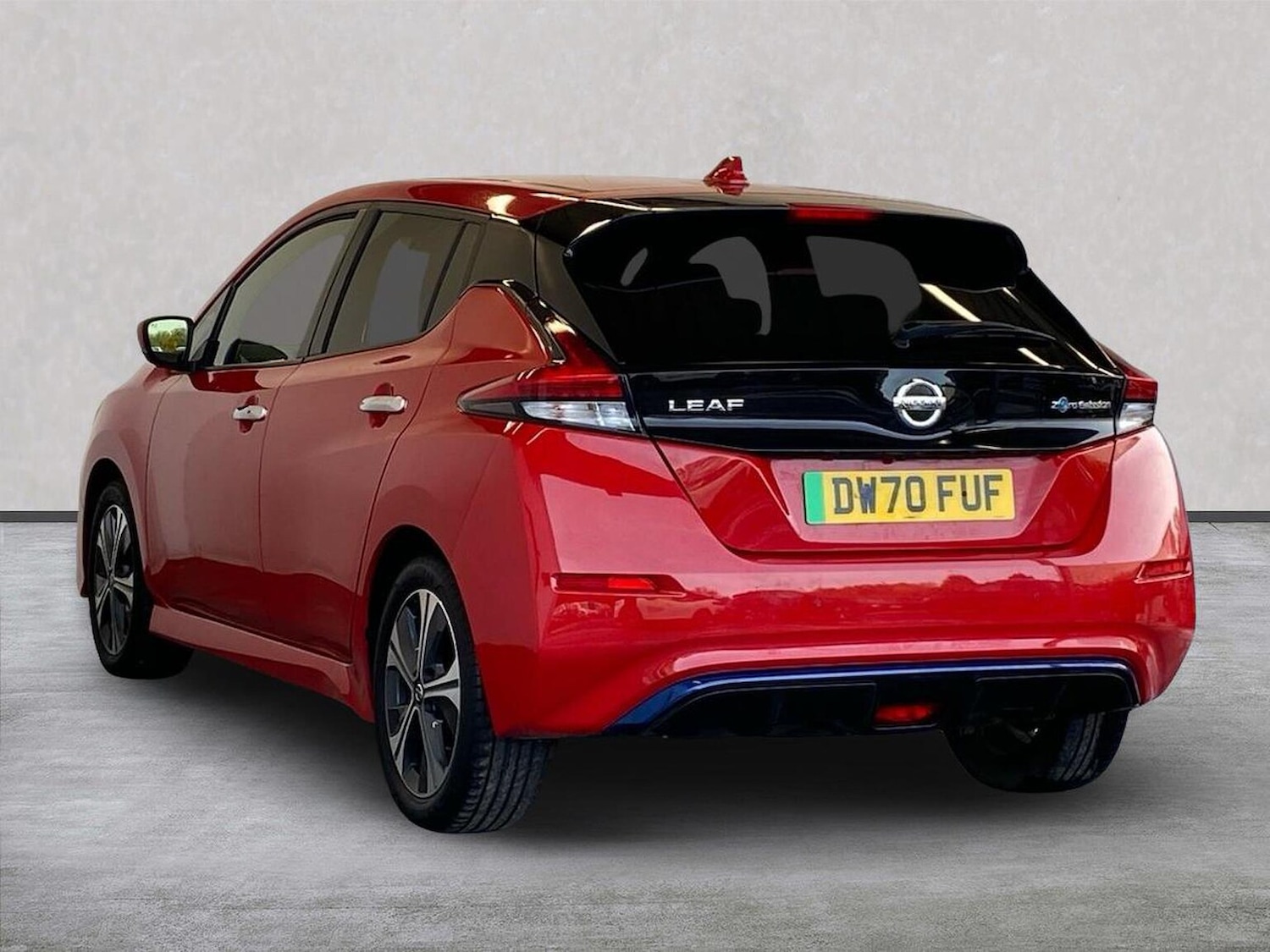 Used Nissan Leaf 2021 for sale - 77488765: Photo 2