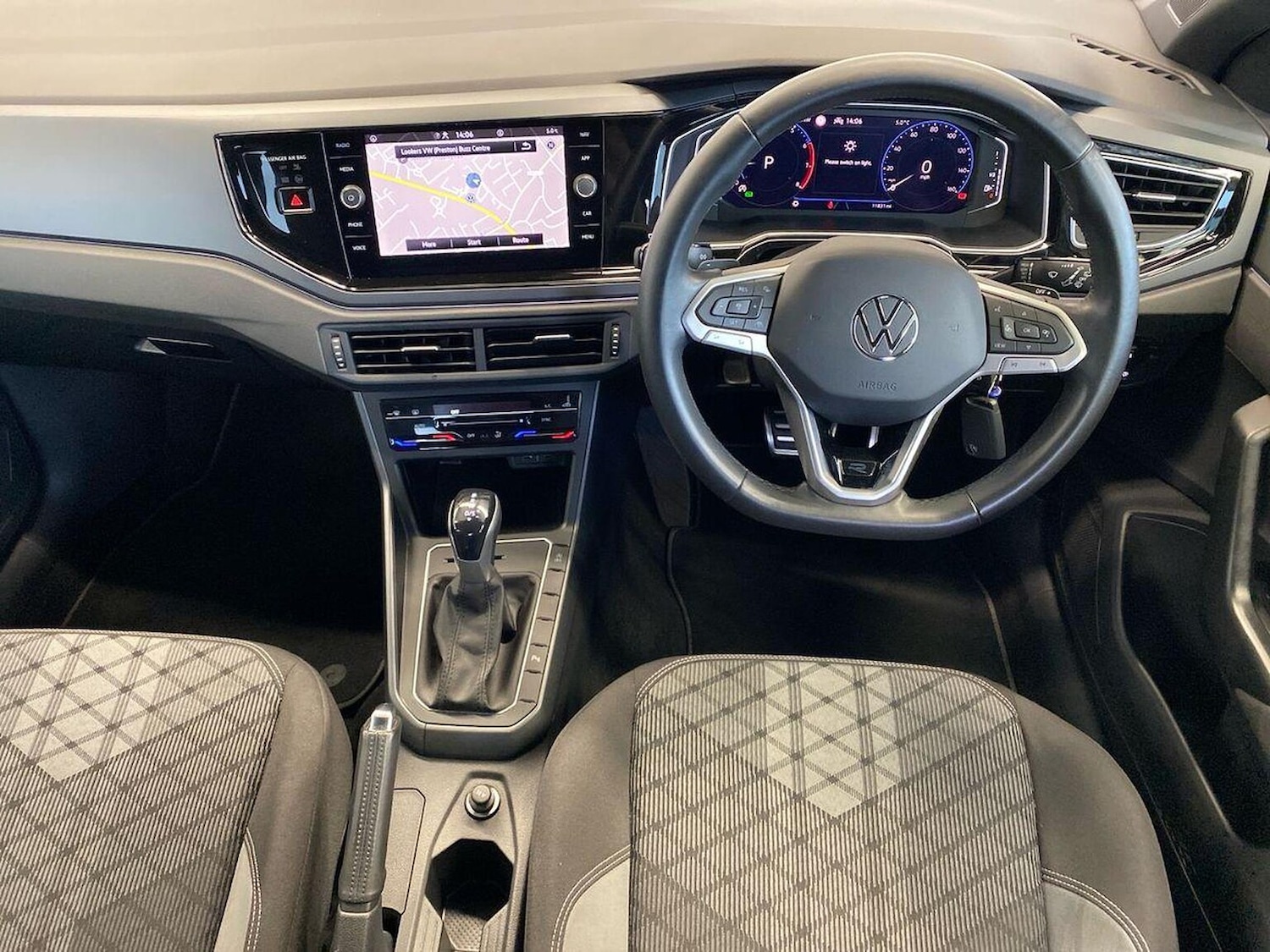 Used Volkswagen Polo 2023 for sale - 77077285: Photo 11