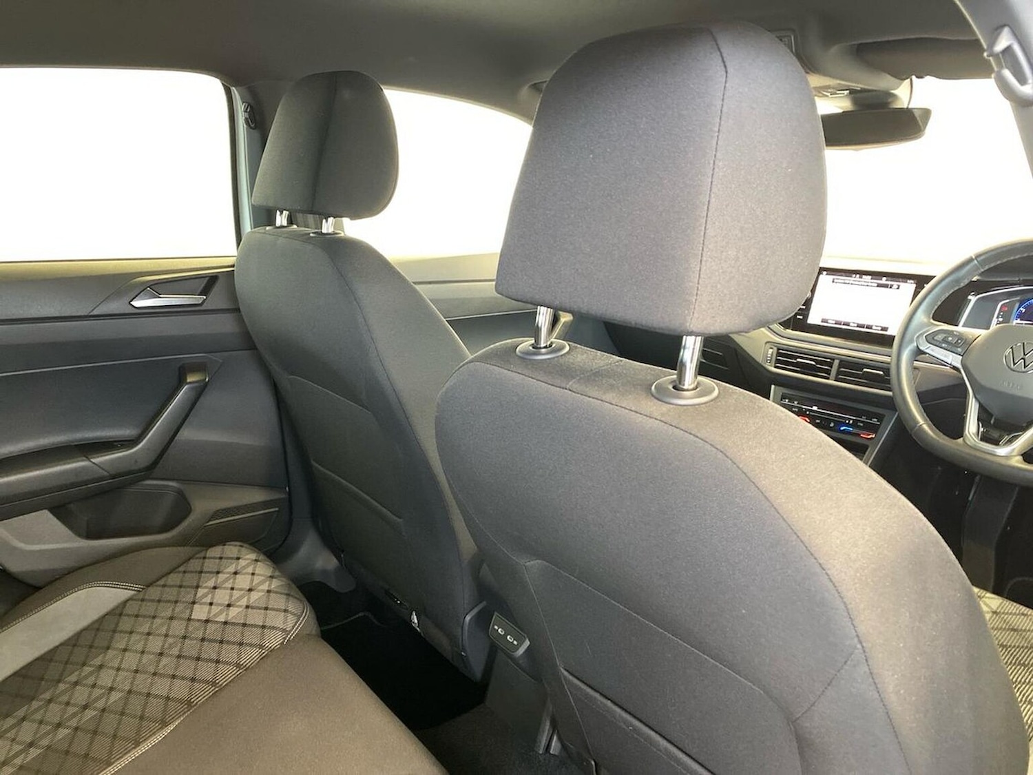 Used Volkswagen Polo 2023 for sale - 77077285: Photo 24