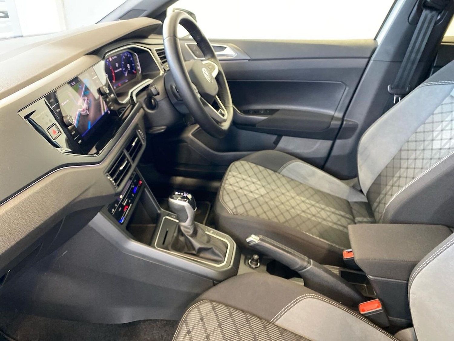 Used Volkswagen Polo 2023 for sale - 77077285: Photo 42