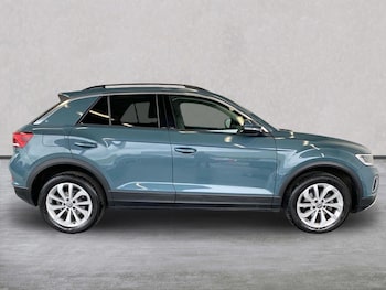 Used Volkswagen T-Roc 2025 for sale - 79185395: Photo