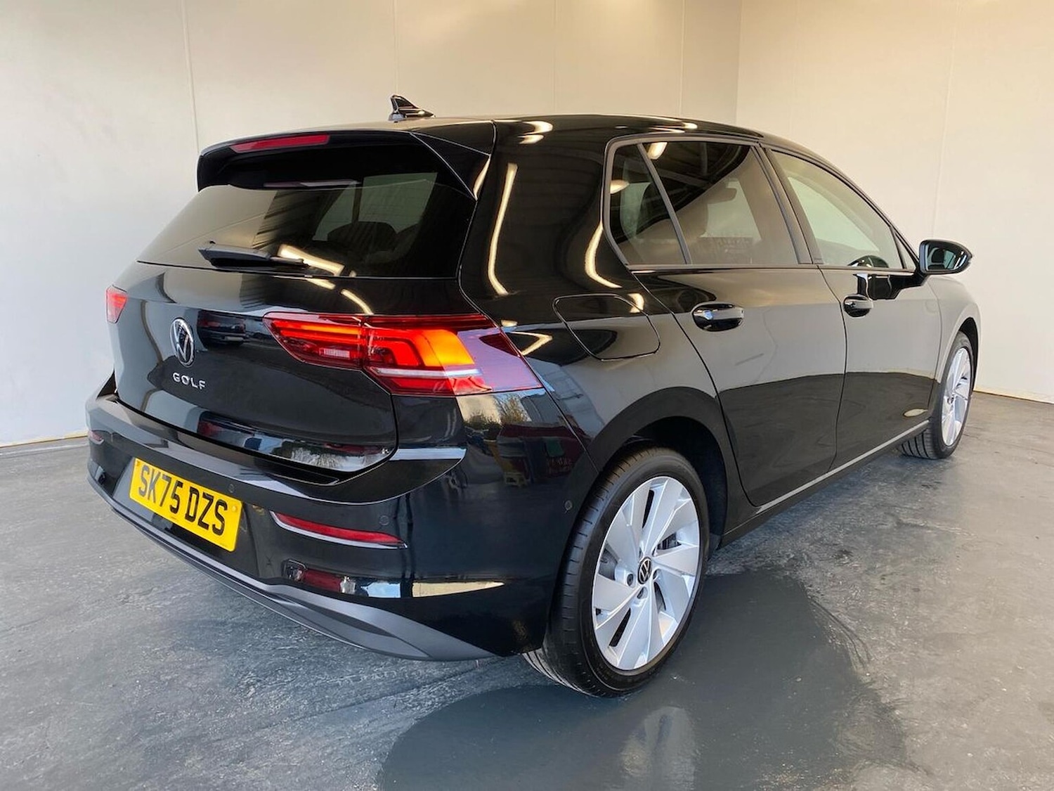 Used Volkswagen Golf 2025 for sale - 76905079: Photo 36
