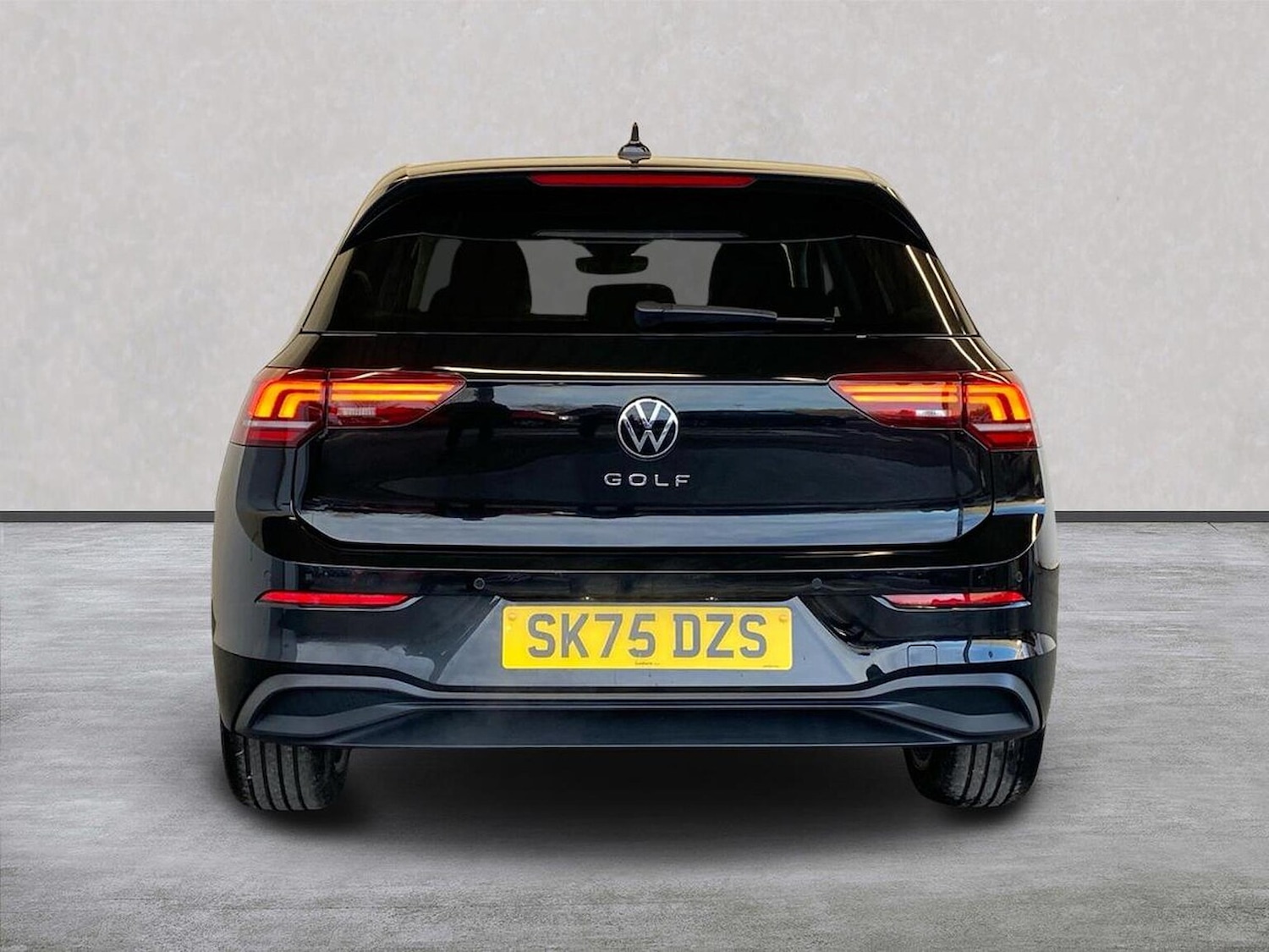 Used Volkswagen Golf 2025 for sale - 76905079: Photo 4