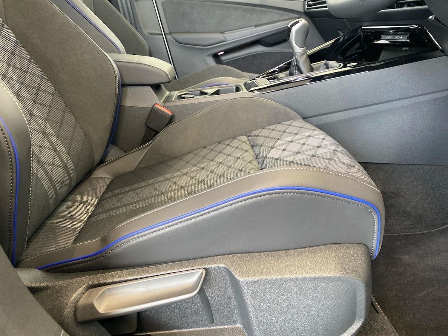 Used Volkswagen Golf 2025 for sale - 76177591: Photo 30