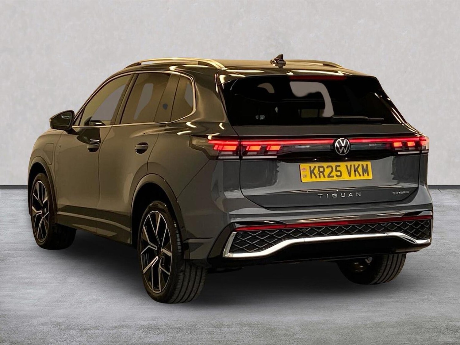 Used Volkswagen Tiguan 2025 for sale - 77775116: Photo 2