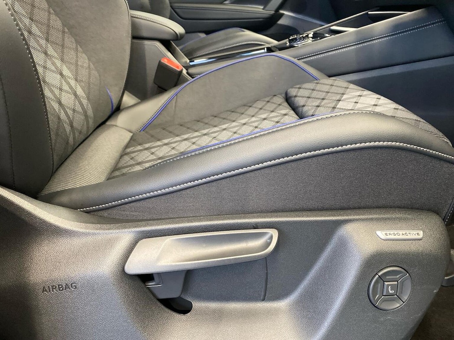 Used Volkswagen Tiguan 2025 for sale - 77775116: Photo 30