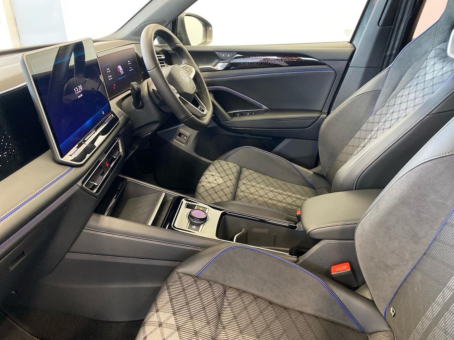 Used Volkswagen Tiguan 2025 for sale - 77775116: Photo 39