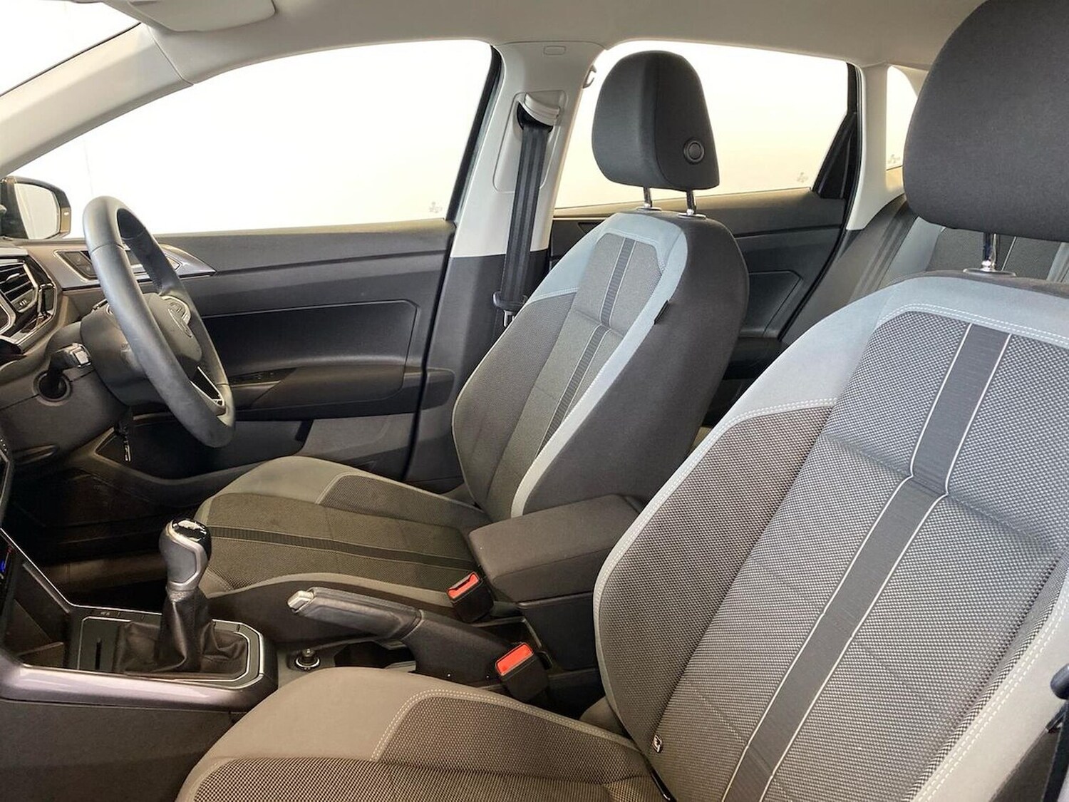 Used Volkswagen Polo 2022 for sale - 77813387: Photo 38