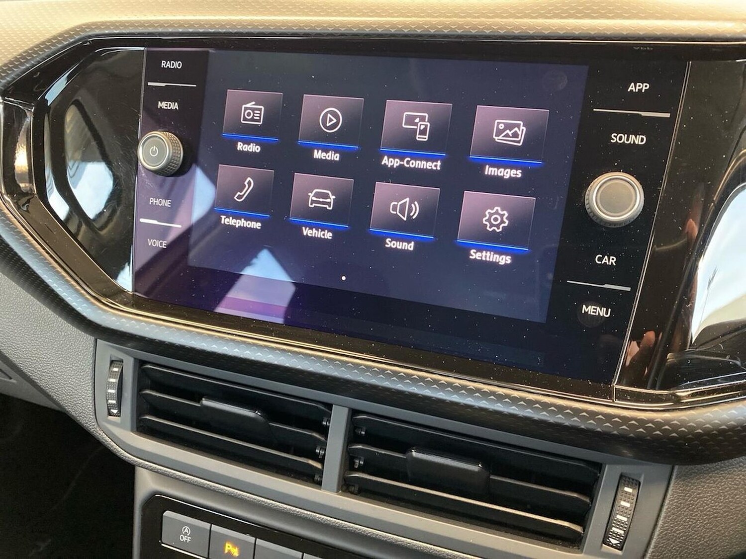 Used Volkswagen T-Cross 2019 for sale - 76877944: Photo 25