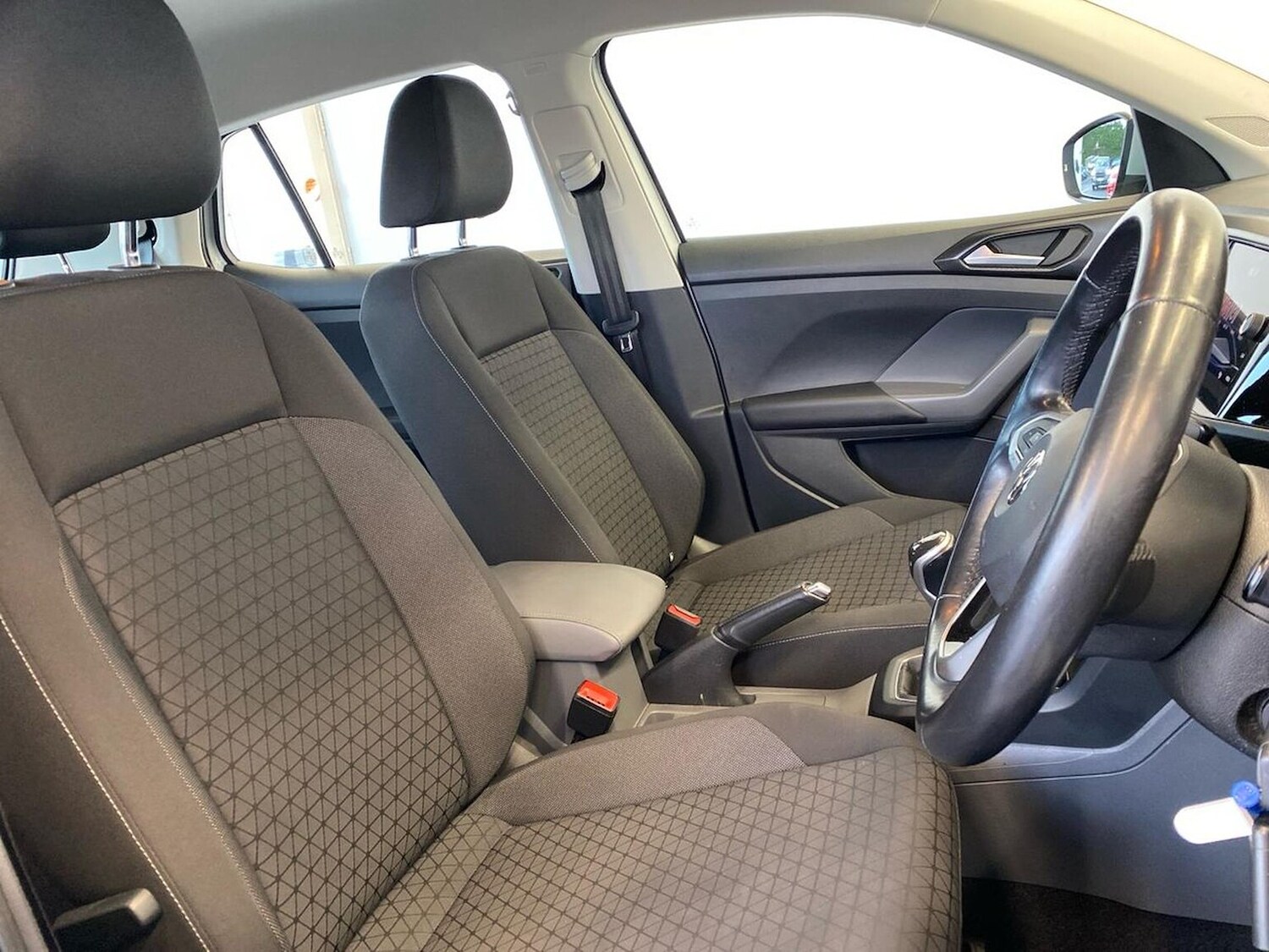 Used Volkswagen T-Cross 2019 for sale - 76877944: Photo 32