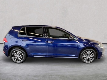 Used Volkswagen Golf 2018 for sale - 78659675: Photo