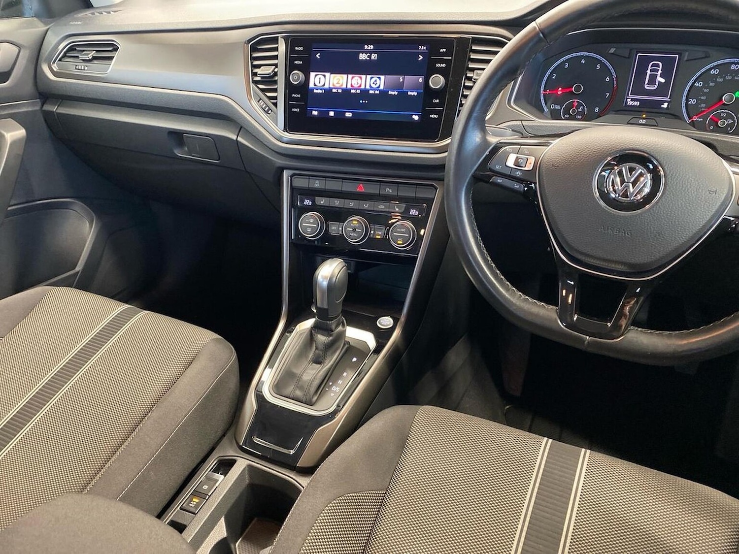 Used Volkswagen T-Roc 2020 for sale - 76725907: Photo 13