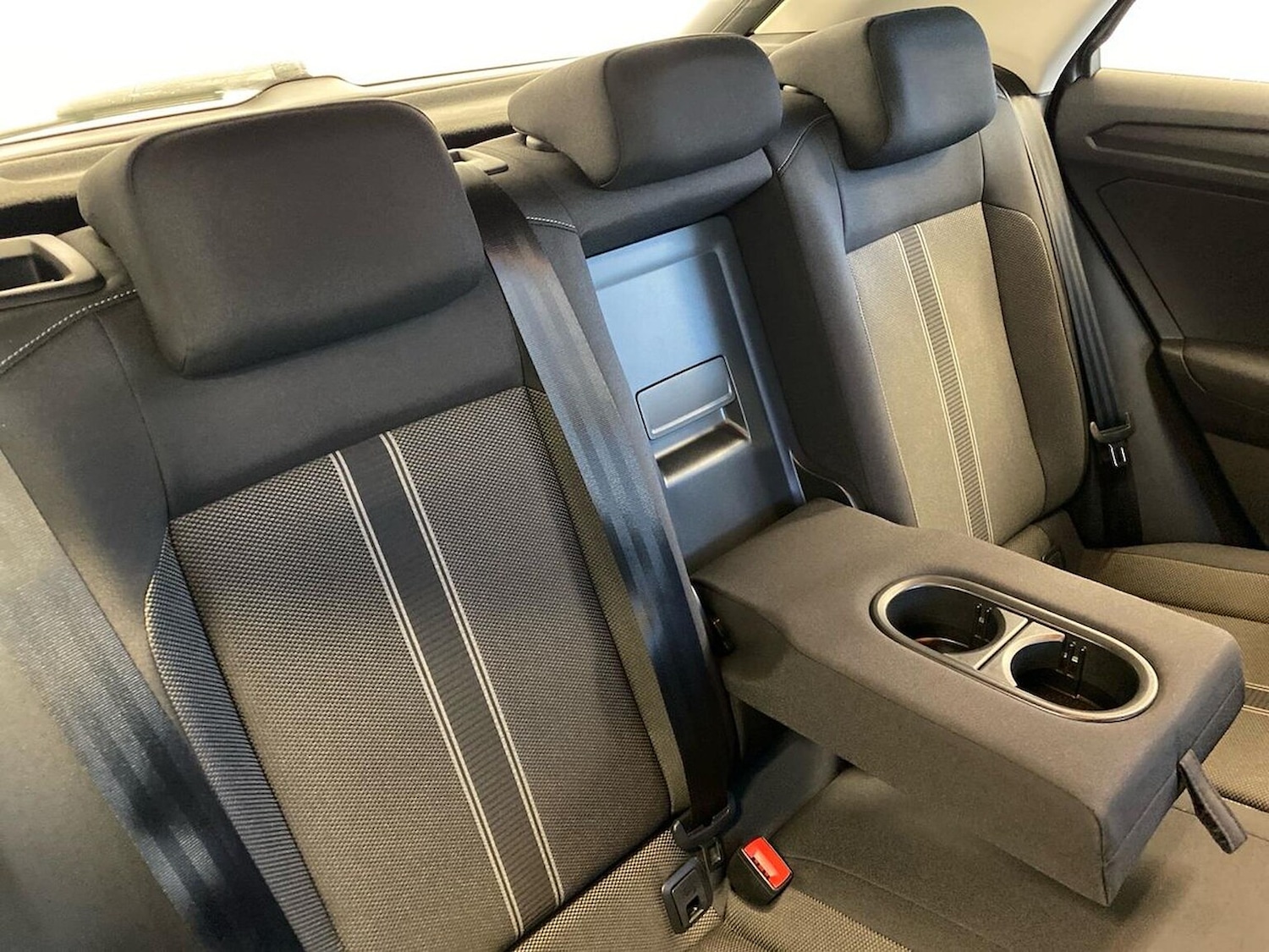 Used Volkswagen T-Roc 2020 for sale - 76725907: Photo 16