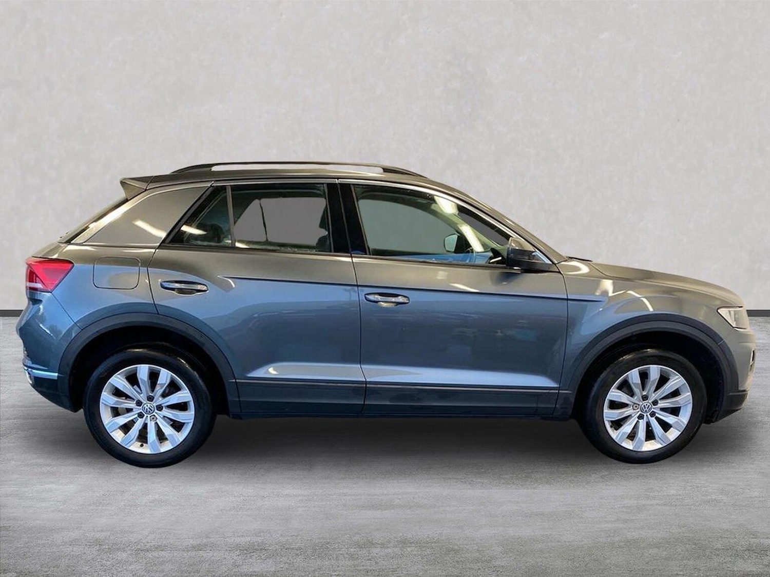 Used Volkswagen T-Roc 2020 for sale - 76725907: Photo 3