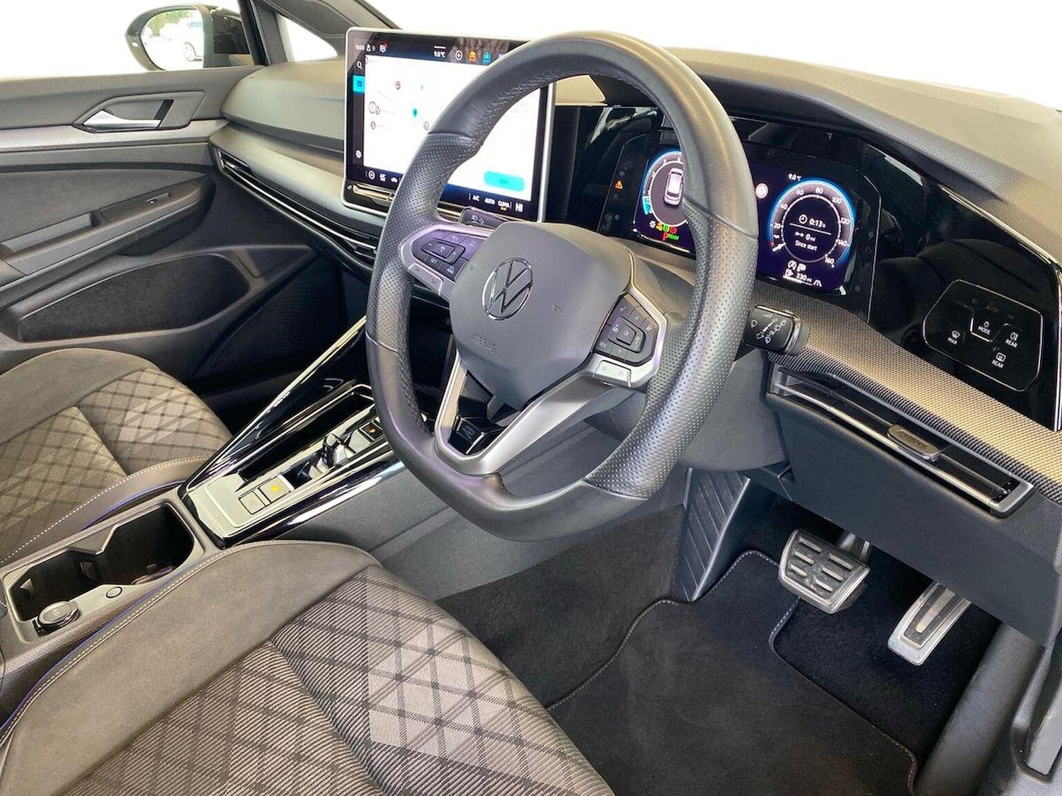 Used Volkswagen Golf 2025 for sale - 78176526: Photo 15