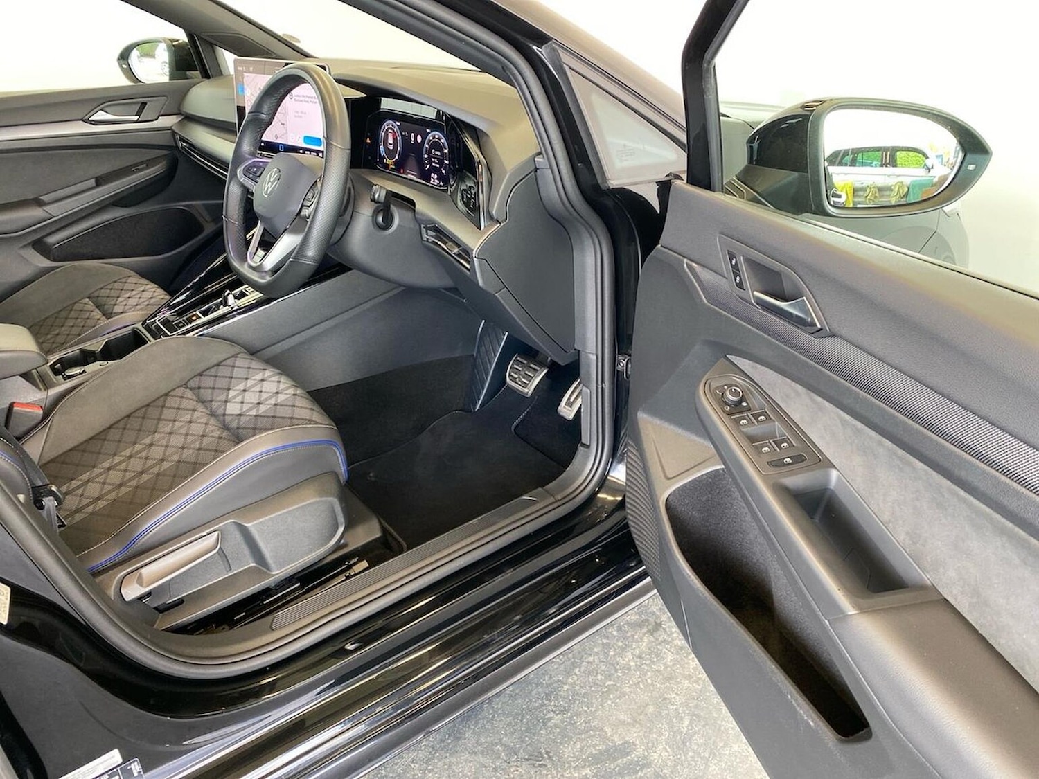 Used Volkswagen Golf 2025 for sale - 78176526: Photo 21