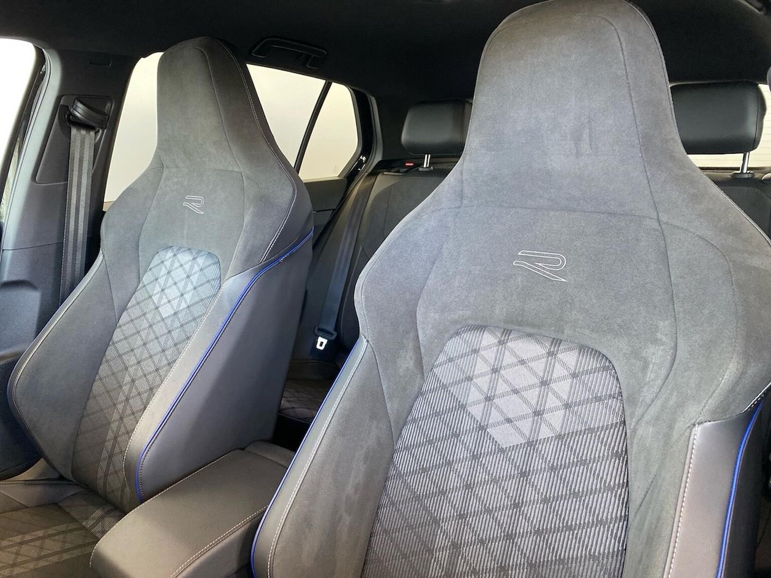 Used Volkswagen Golf 2025 for sale - 78176526: Photo 41