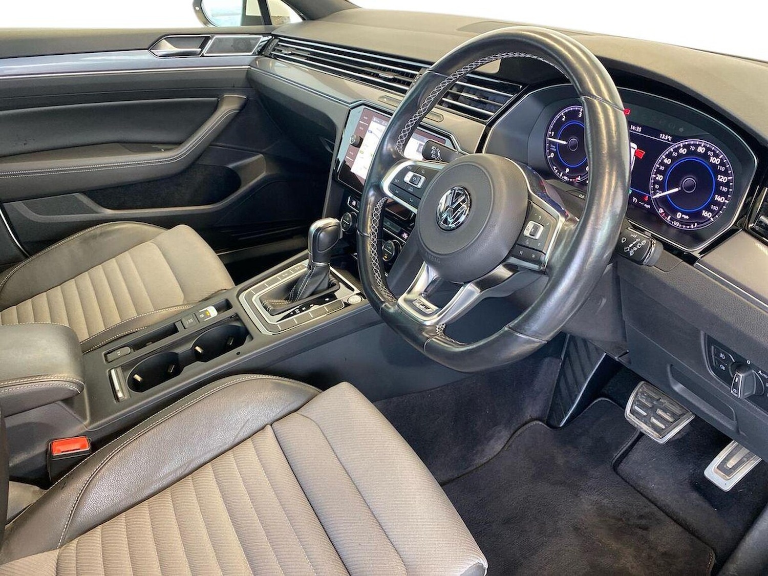 Used Volkswagen Passat 2018 for sale - 76353674: Photo 15