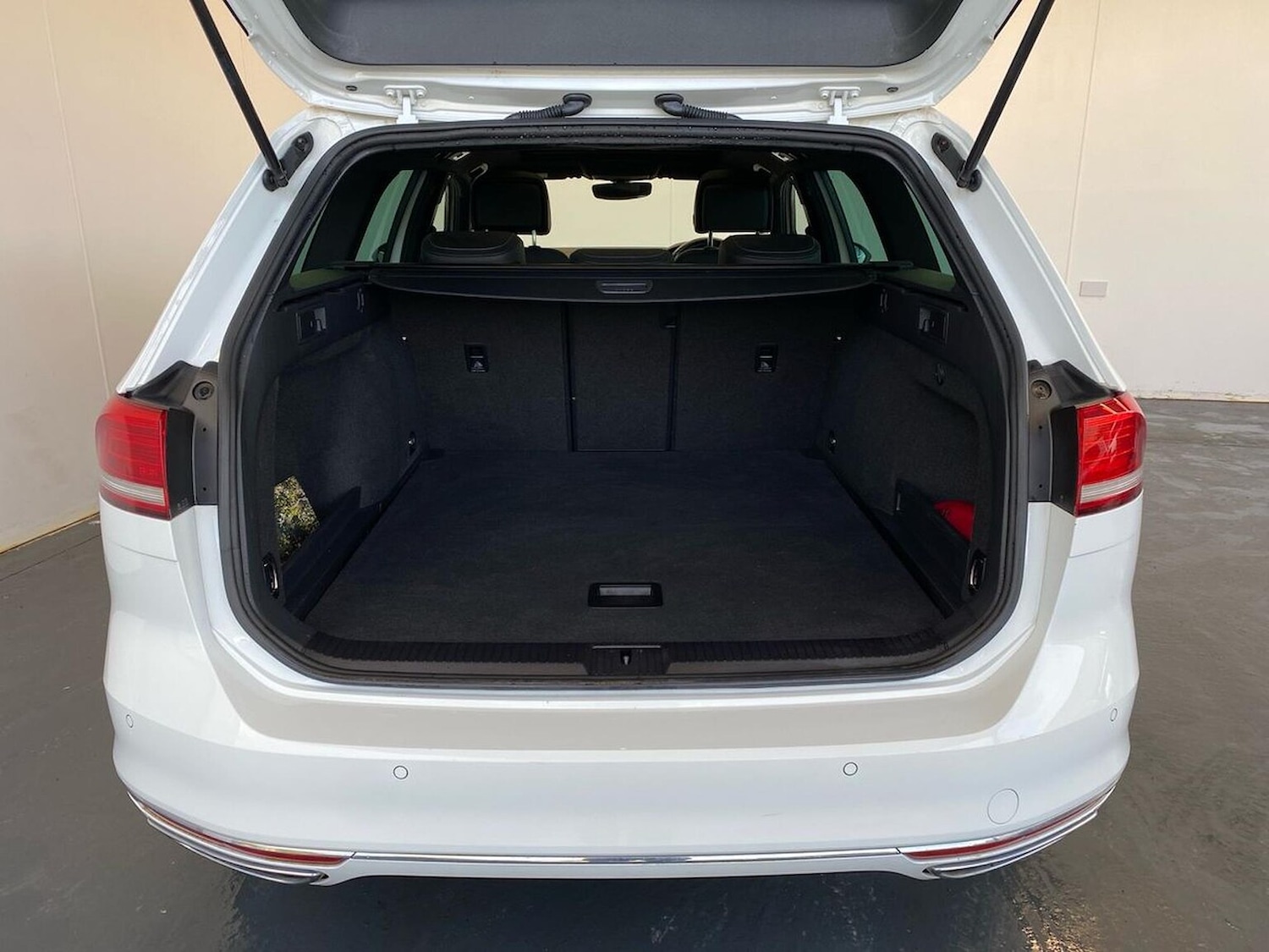 Used Volkswagen Passat 2018 for sale - 76353674: Photo 17