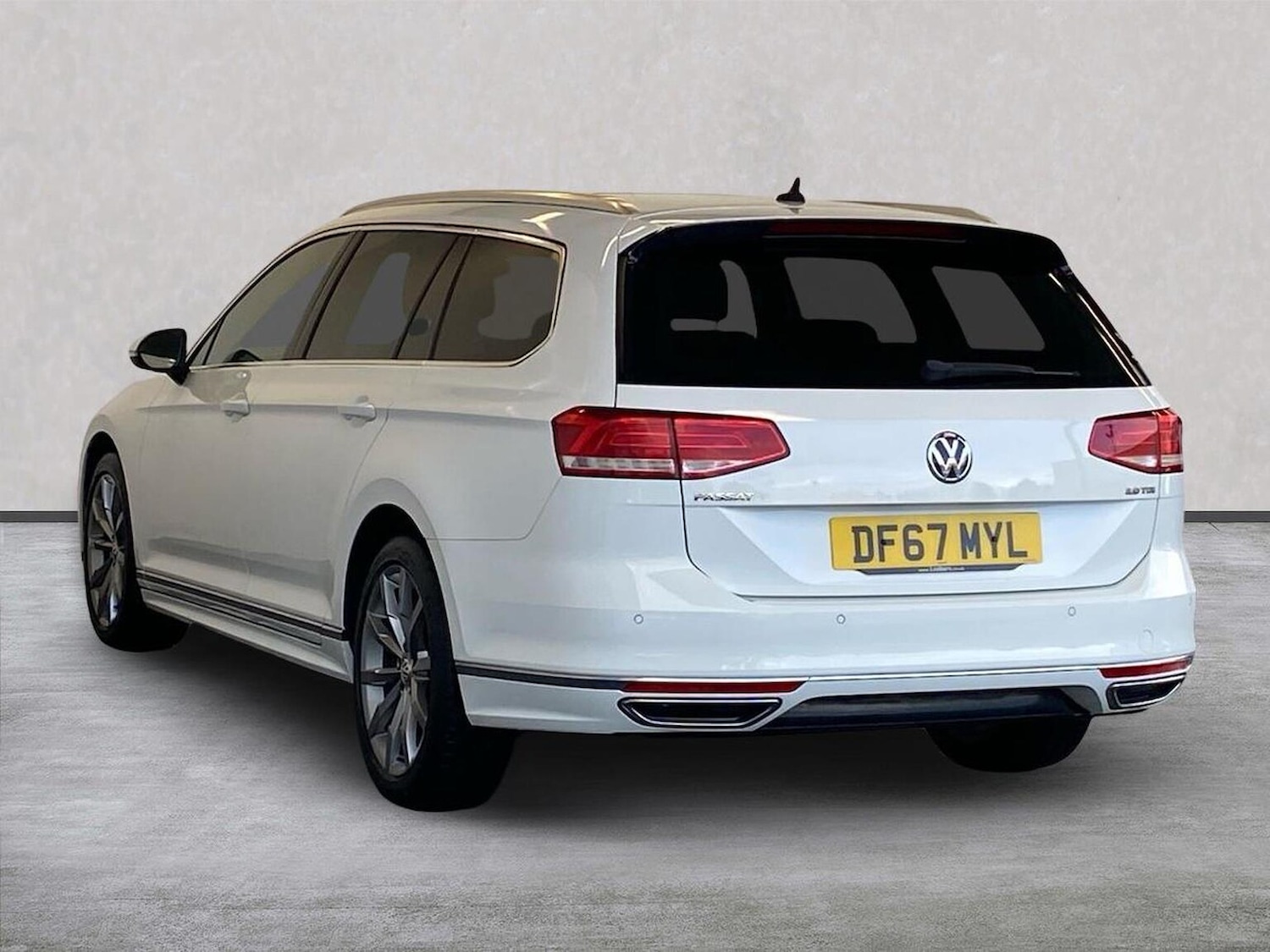 Used Volkswagen Passat 2018 for sale - 76353674: Photo 2