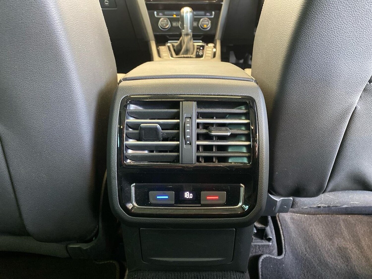 Used Volkswagen Passat 2018 for sale - 76353674: Photo 26