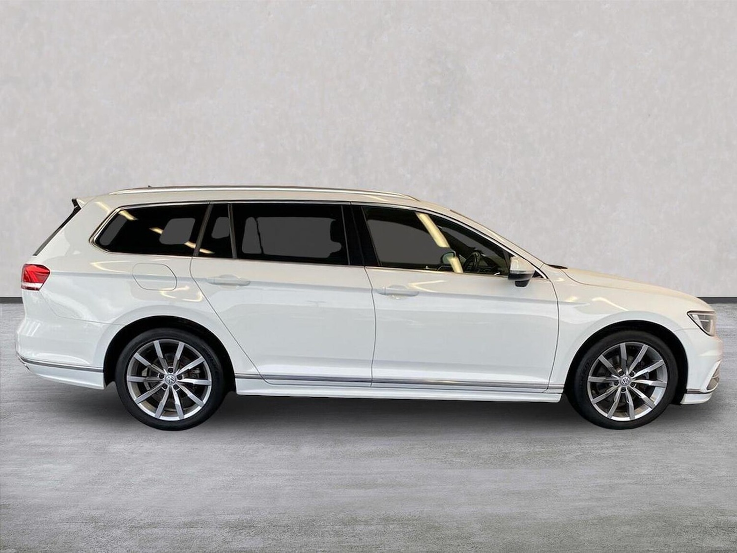 Used Volkswagen Passat 2018 for sale - 76353674: Photo 3