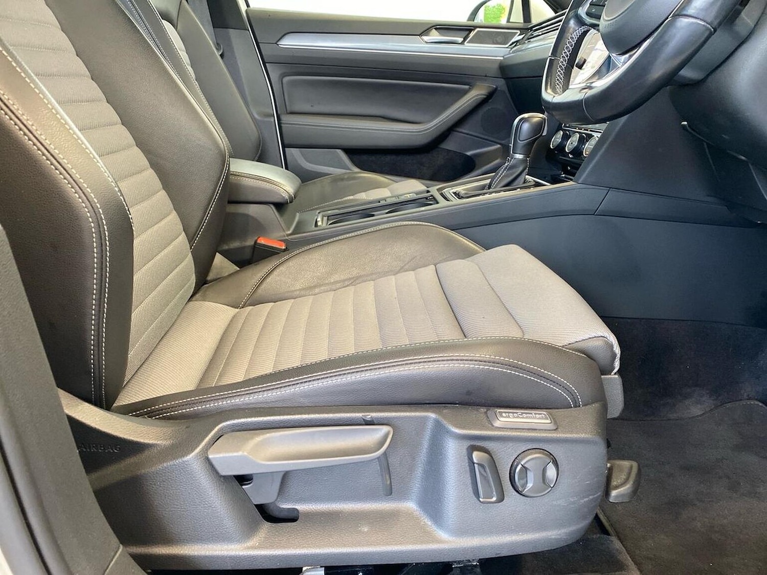 Used Volkswagen Passat 2018 for sale - 76353674: Photo 30