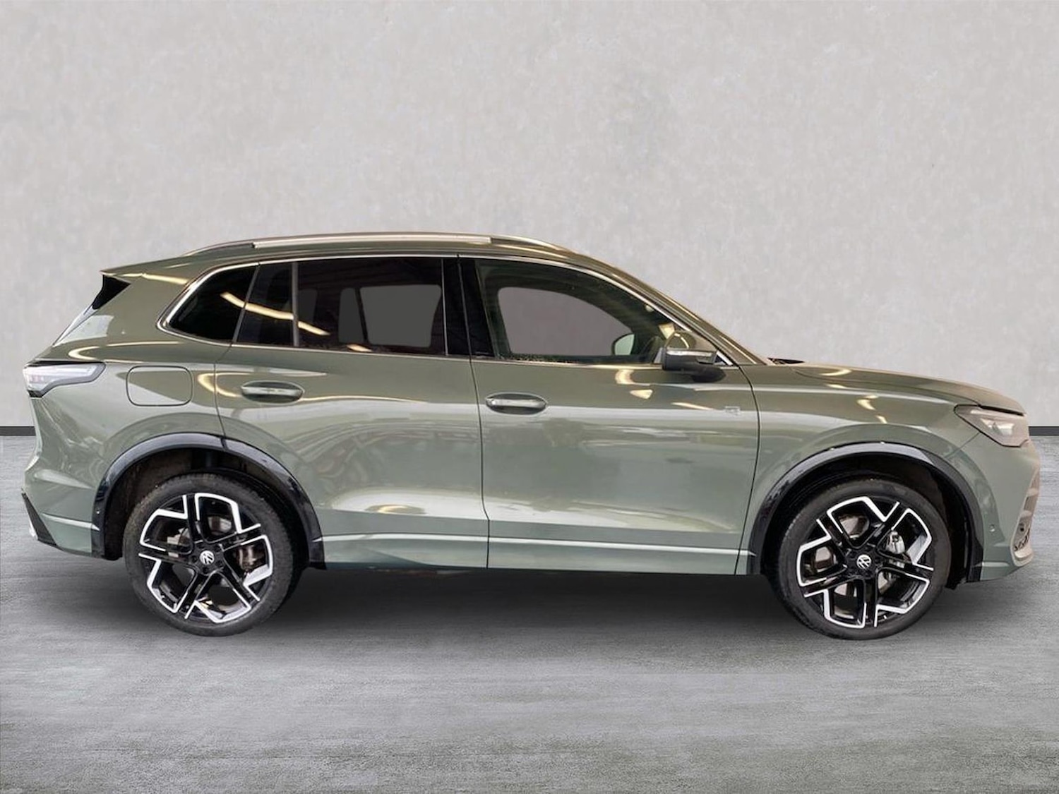 Used Volkswagen Tiguan 2025 for sale - 78195306: Photo 3