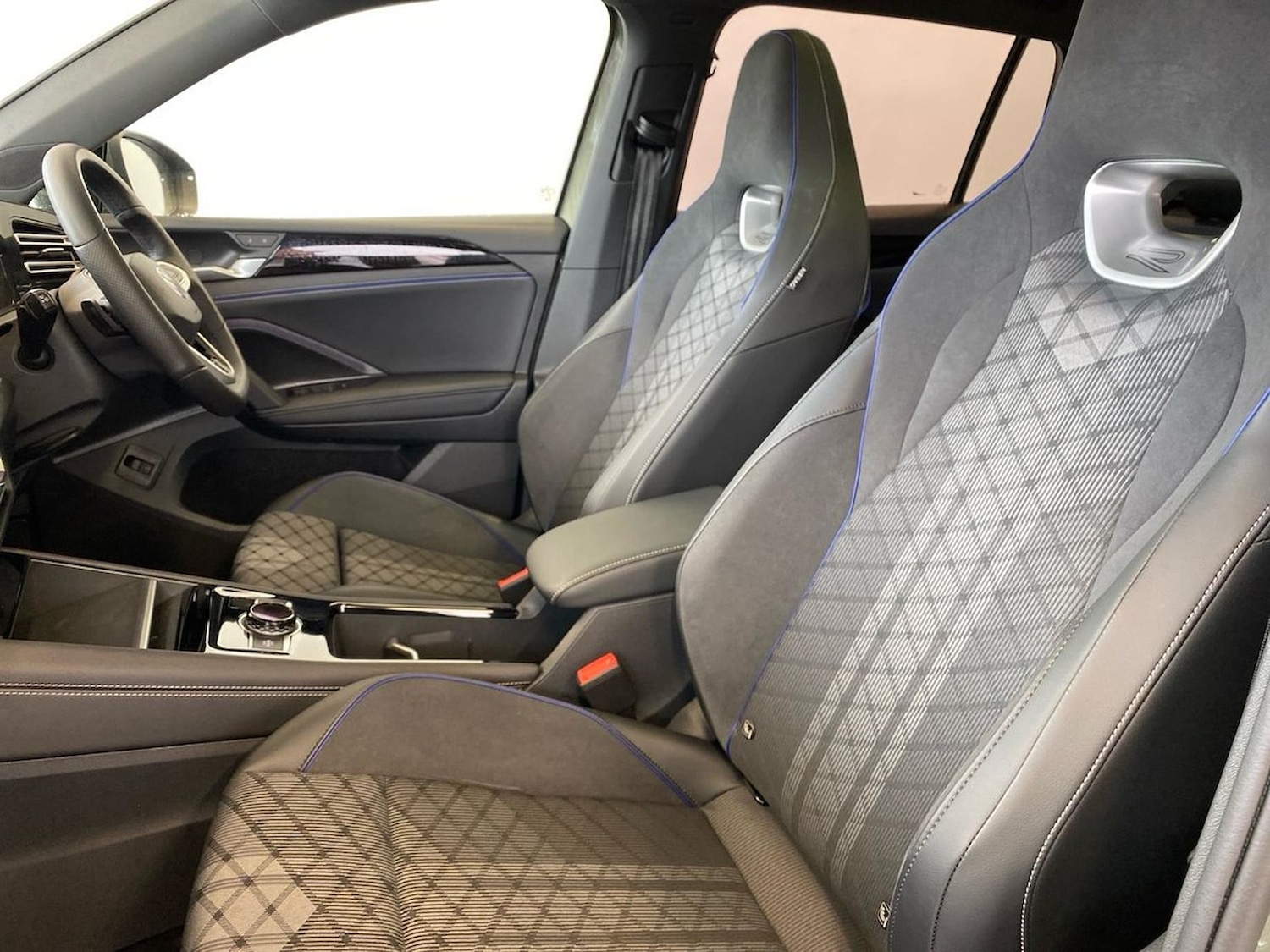 Used Volkswagen Tiguan 2025 for sale - 78195306: Photo 39