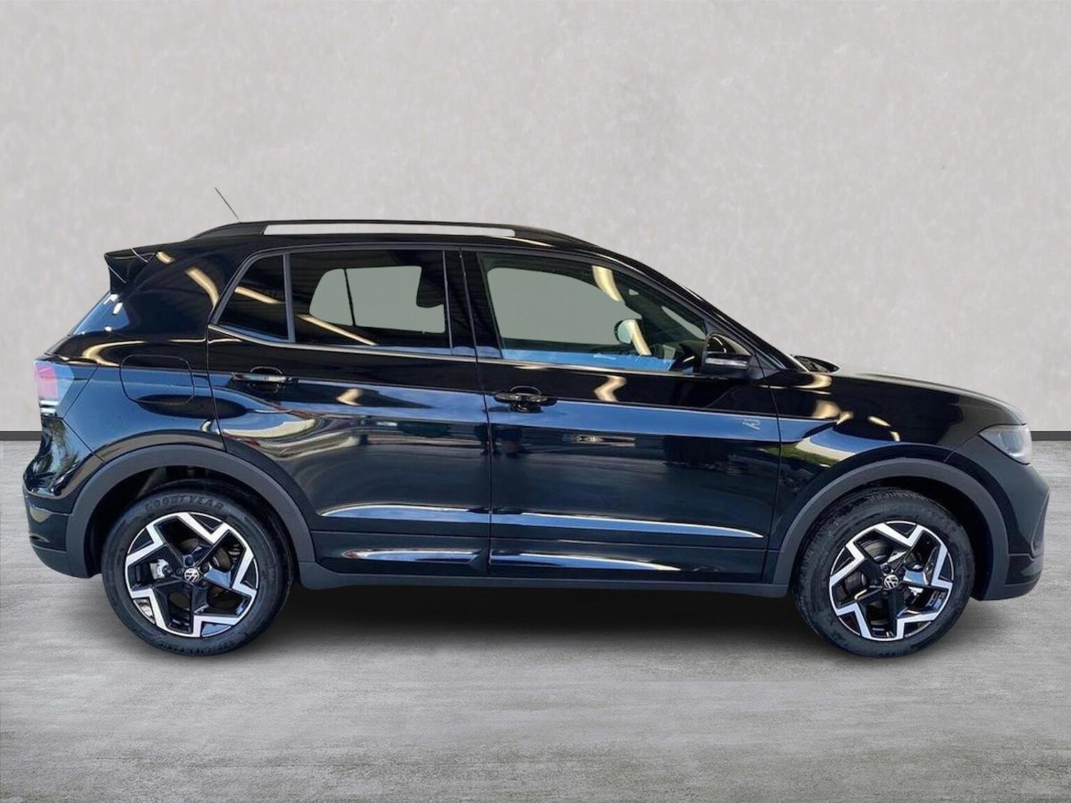 Used Volkswagen T-Cross 2025 for sale - 76860027: Photo 3