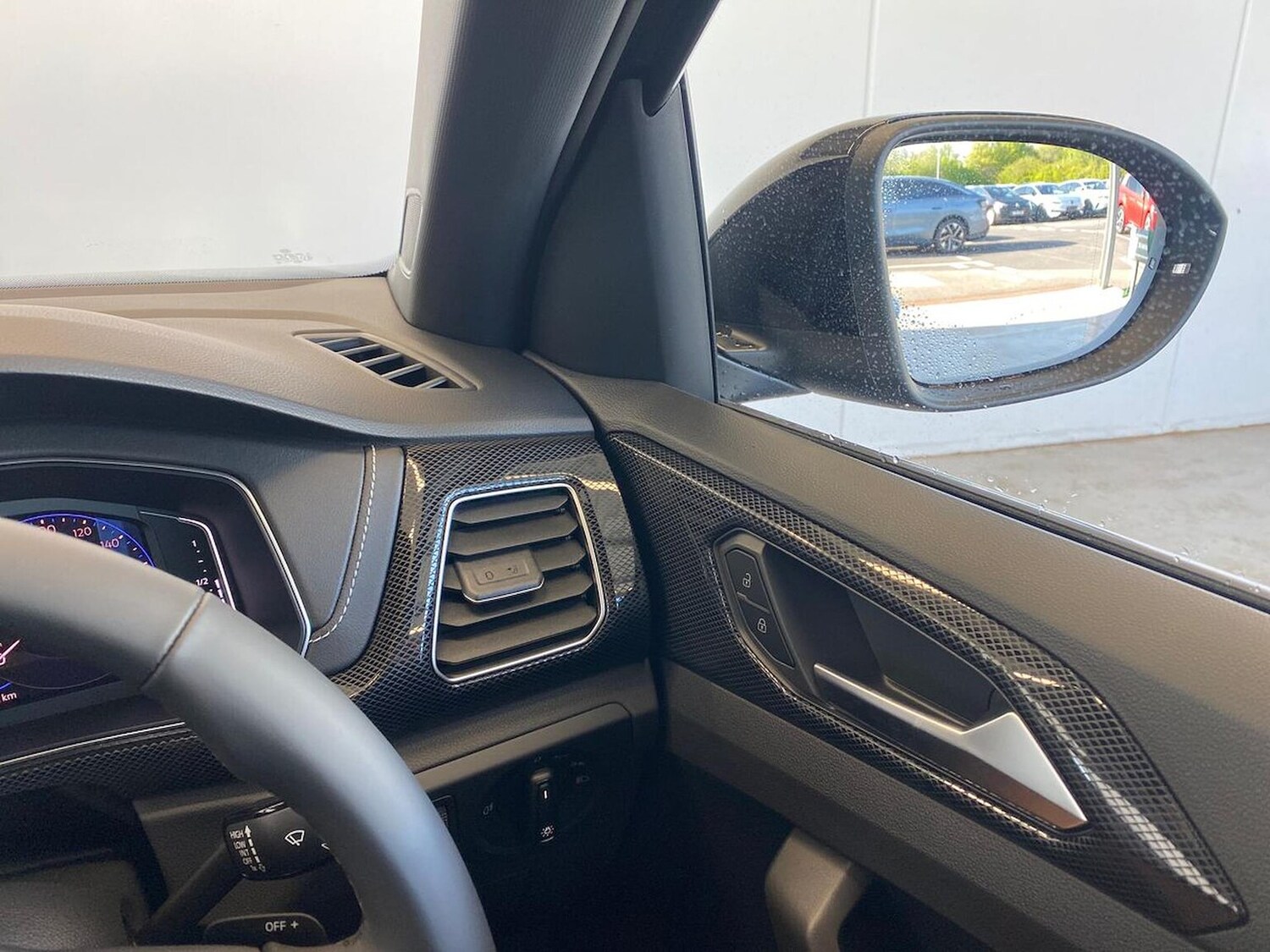 Used Volkswagen T-Cross 2025 for sale - 76860027: Photo 31