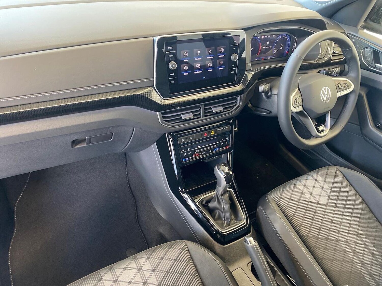 Used Volkswagen T-Cross 2025 for sale - 76860027: Photo 7