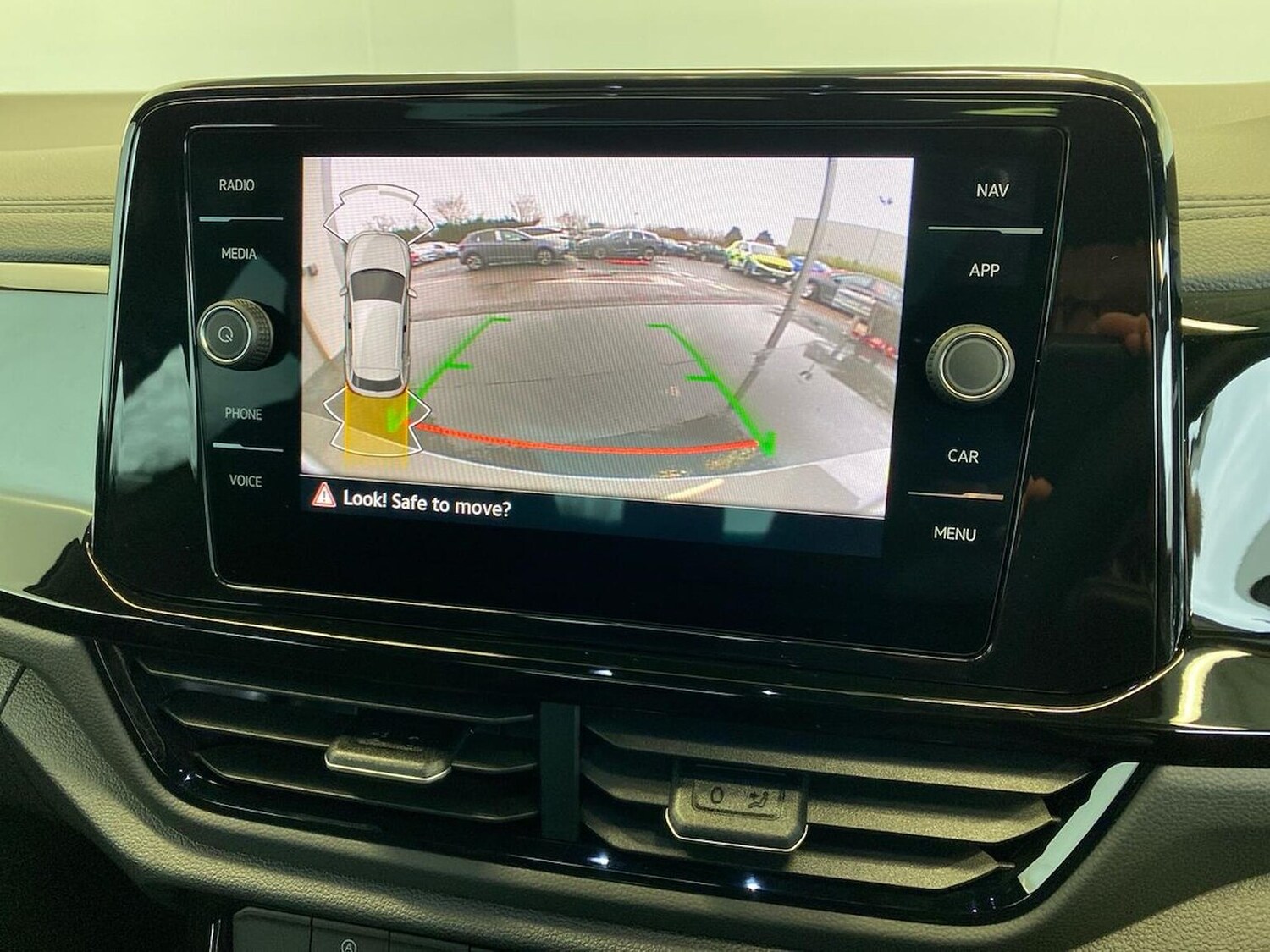 Used Volkswagen T-Roc 2026 for sale - 77901680: Photo 23