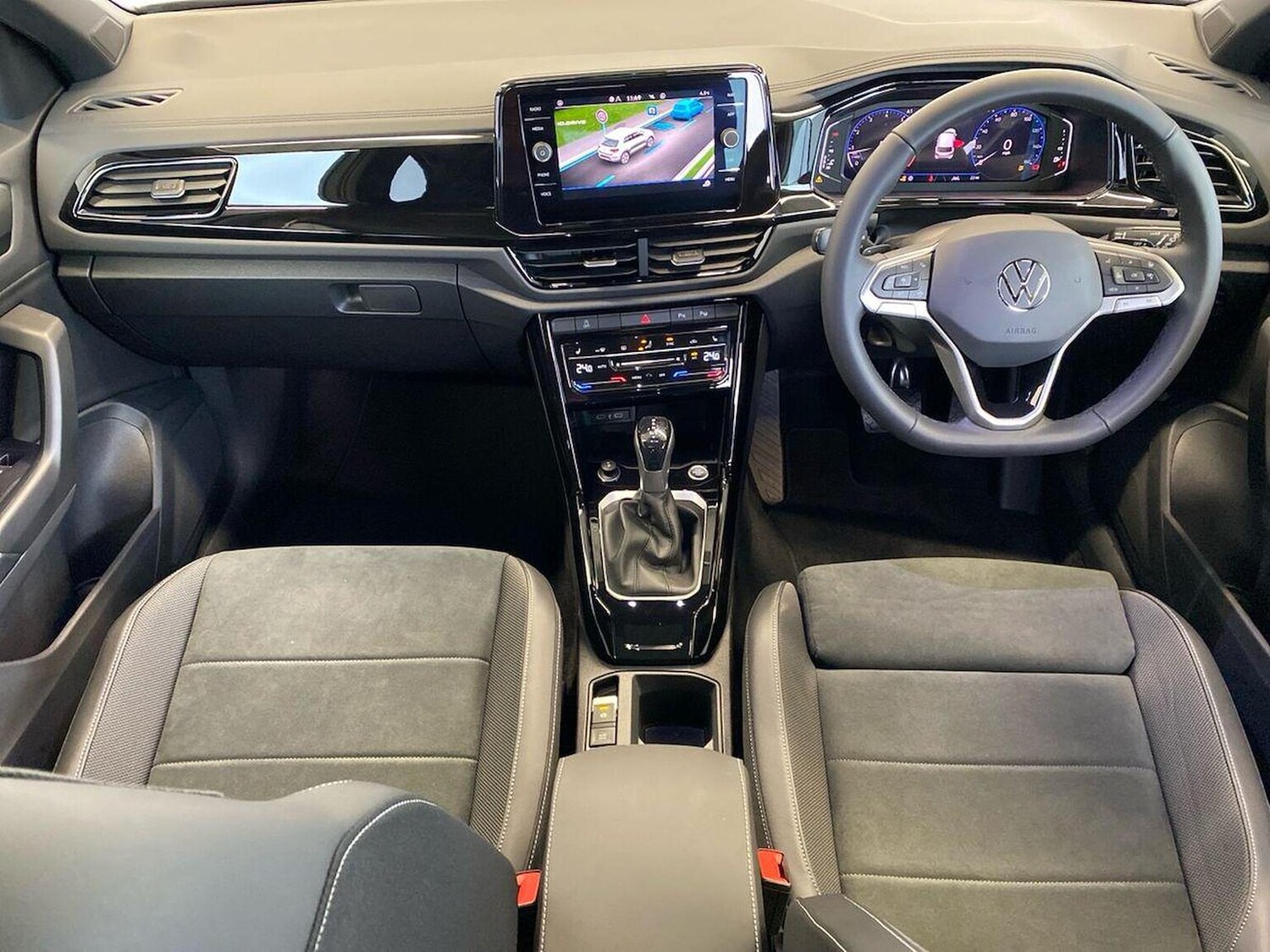 Used Volkswagen T-Roc 2026 for sale - 77901680: Photo 8