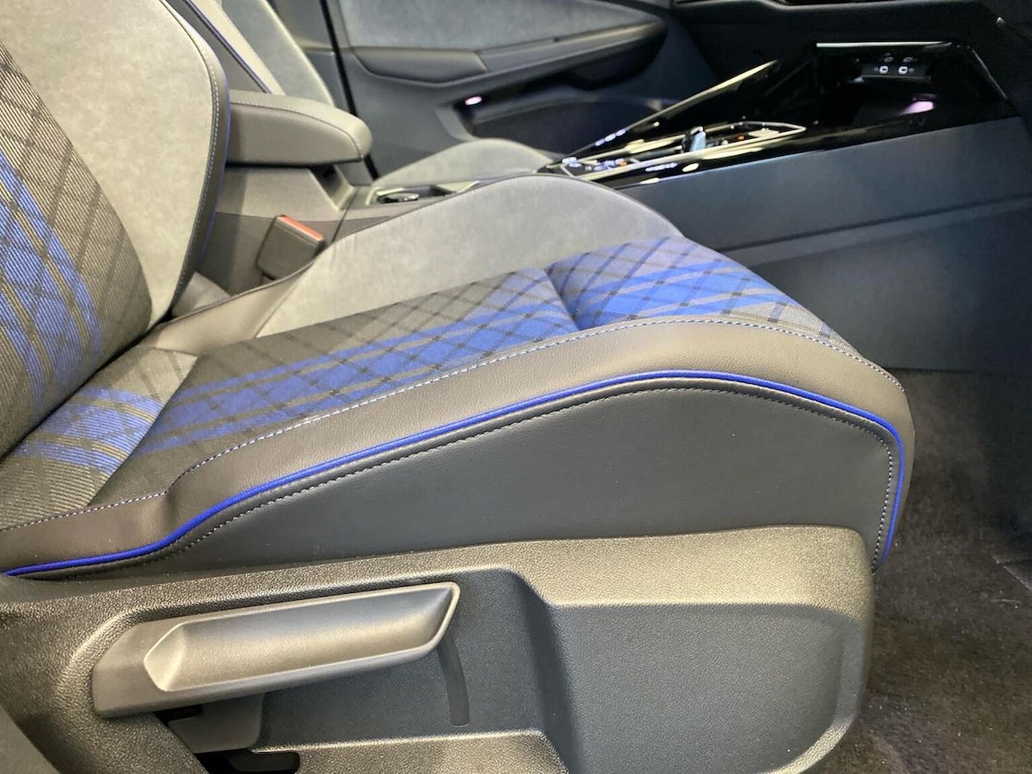 Used Volkswagen Golf 2026 for sale - 77802155: Photo 30