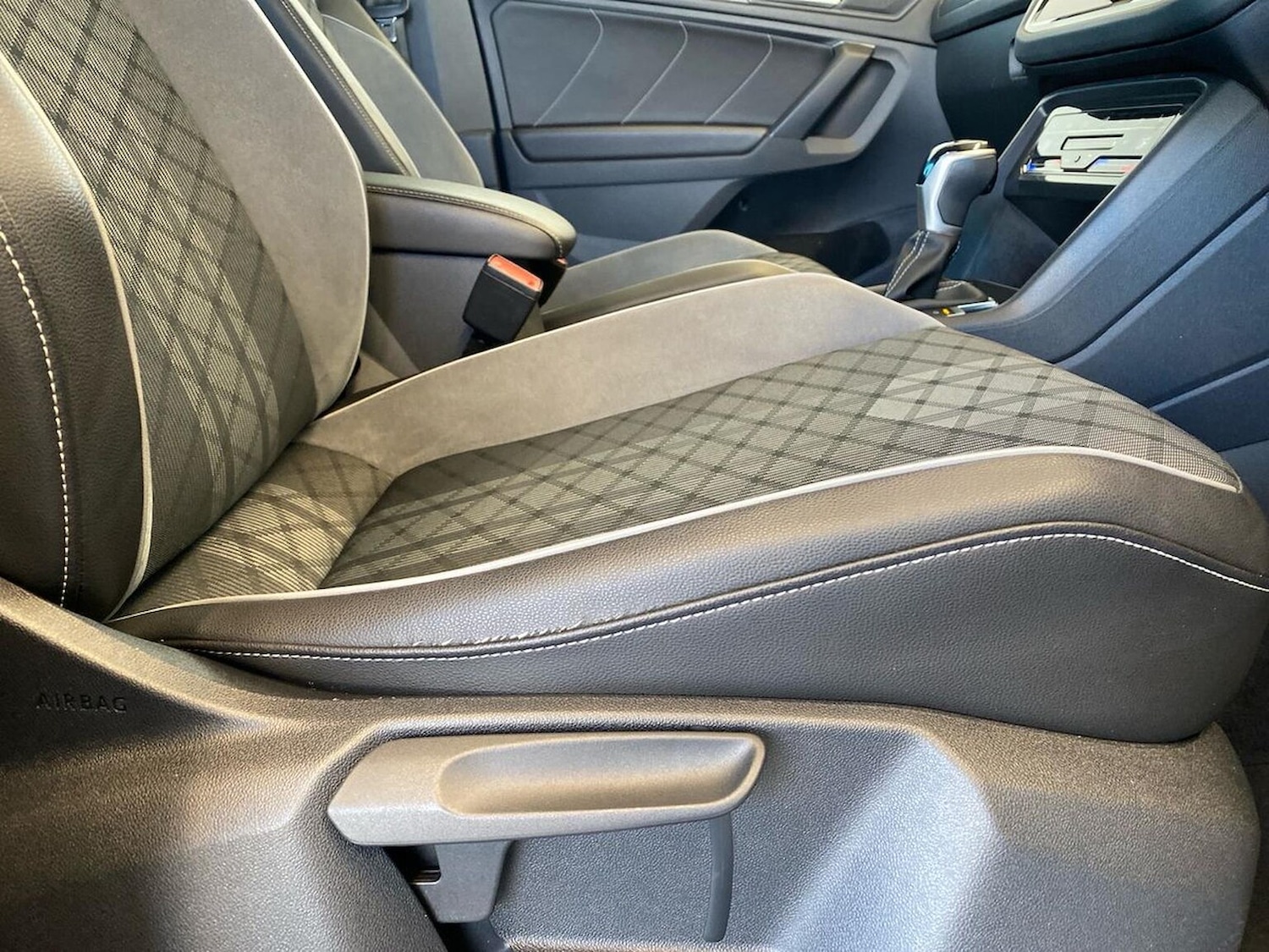 Used Volkswagen Tiguan 2022 for sale - 76628191: Photo 30